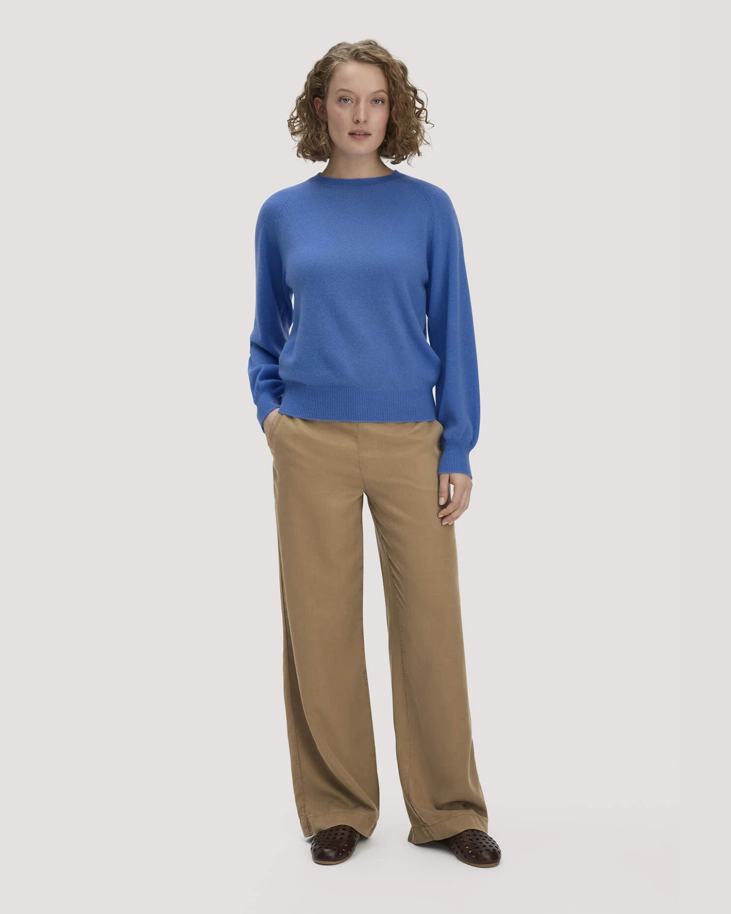 hessnatur Damen Strick Pullover Relaxed BETTER RECYCLING aus Cashmere - blau - Größe XL – Ansicht 2