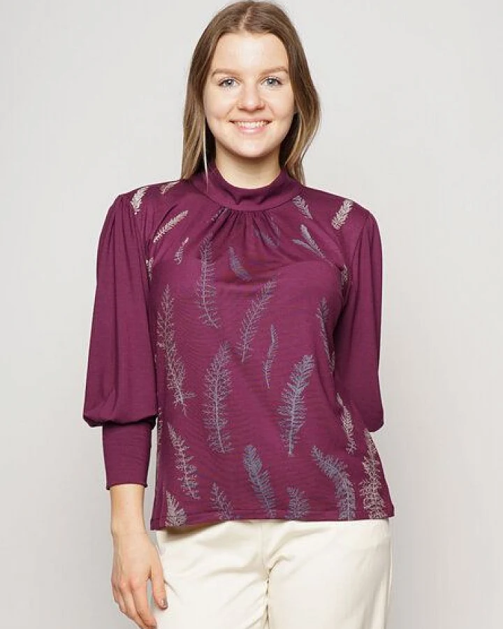 Peaces.bio - handbedruckte Biomode Edelbluse Blätterzauber in Aubergine