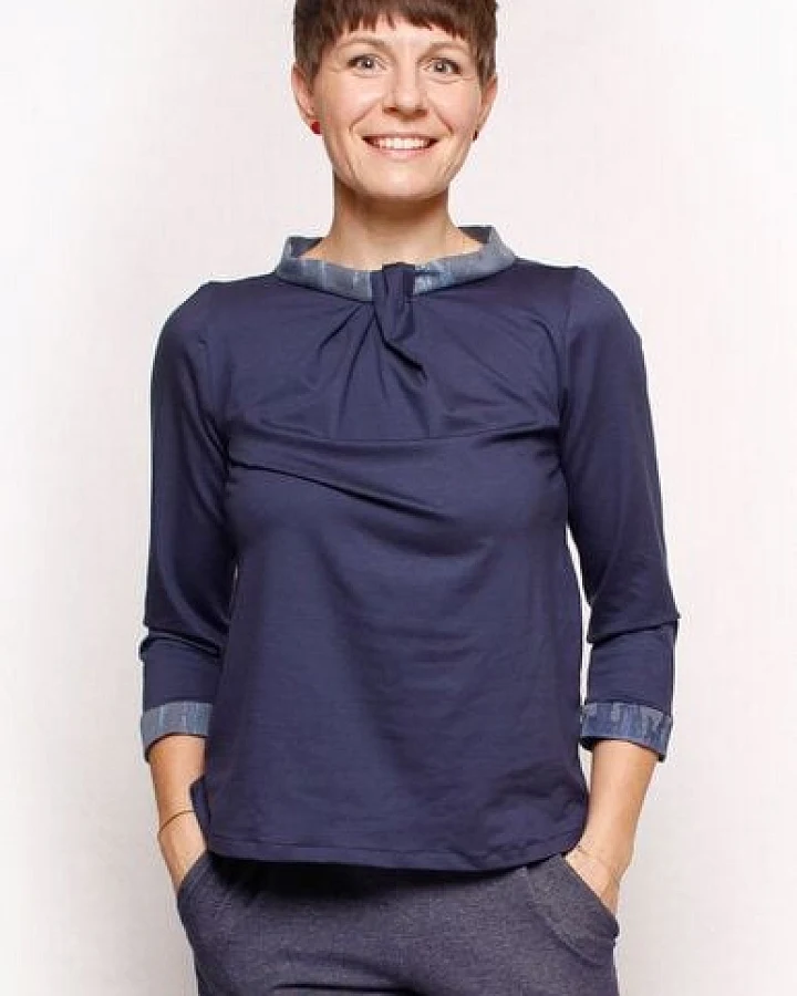 Peaces.bio - handbedruckte Biomode Elegante Bluse Woodland