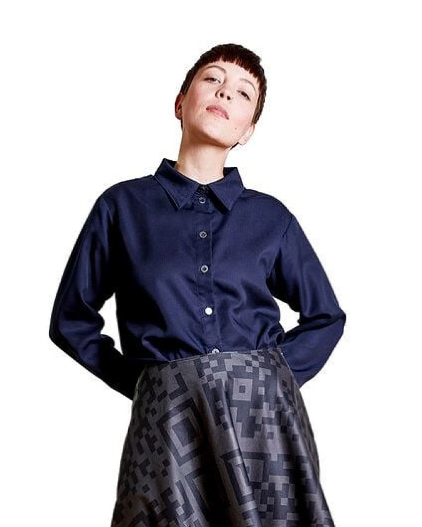 Sophia Schneider-Esleben Unisex Shirt Lui, Navy - Unisex Hemd aus Tencel – Ansicht 3