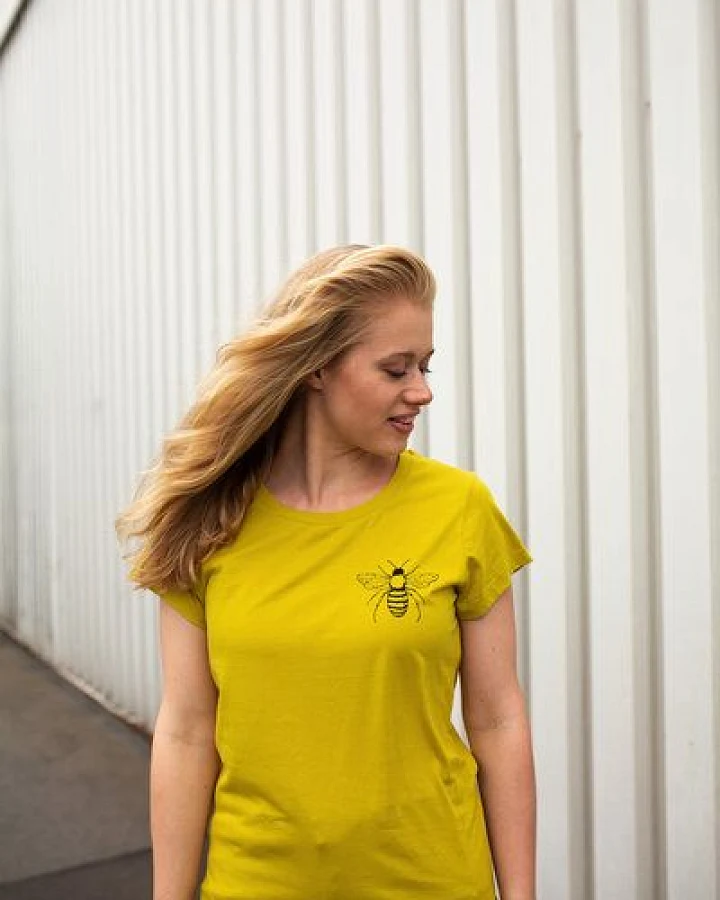 ilovemixtapes Biene Frauen Basic Shirt aus Biobaumwolle / ILP7