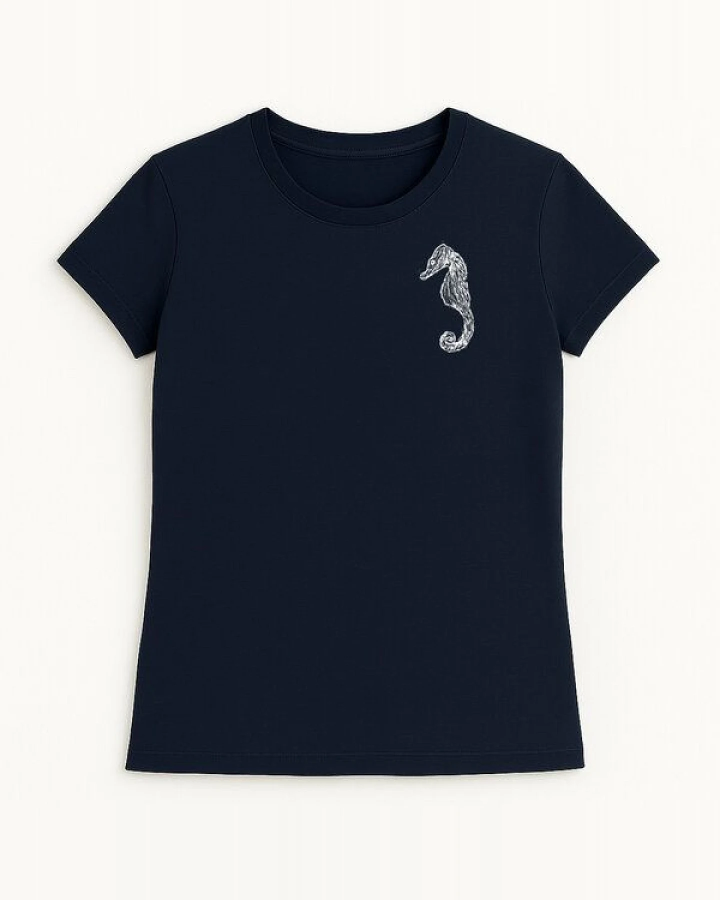 ilovemixtapes Maritimes Damen T-Shirt mit Seepferdchen-Print – fair, handbedruckt & nachhaltig – Ansicht 2