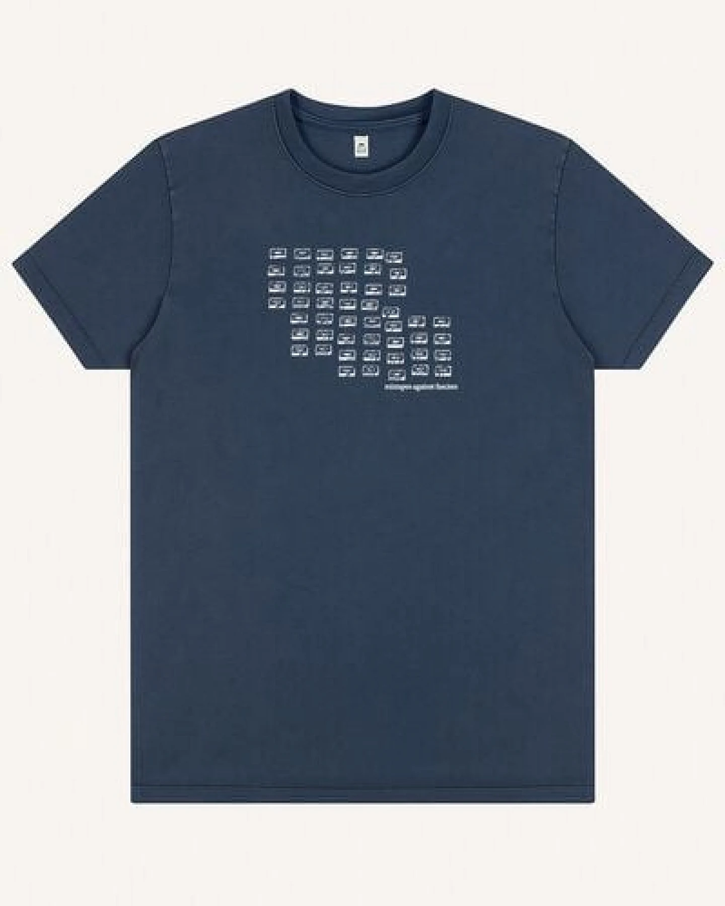 ilovemixtapes Unisex T-Shirt „Mixtapes Against Fascism“ – Bio-Baumwolle, Stone Washed Sage Green, Denim Blue & Black, Fair Wear – Ansicht 4