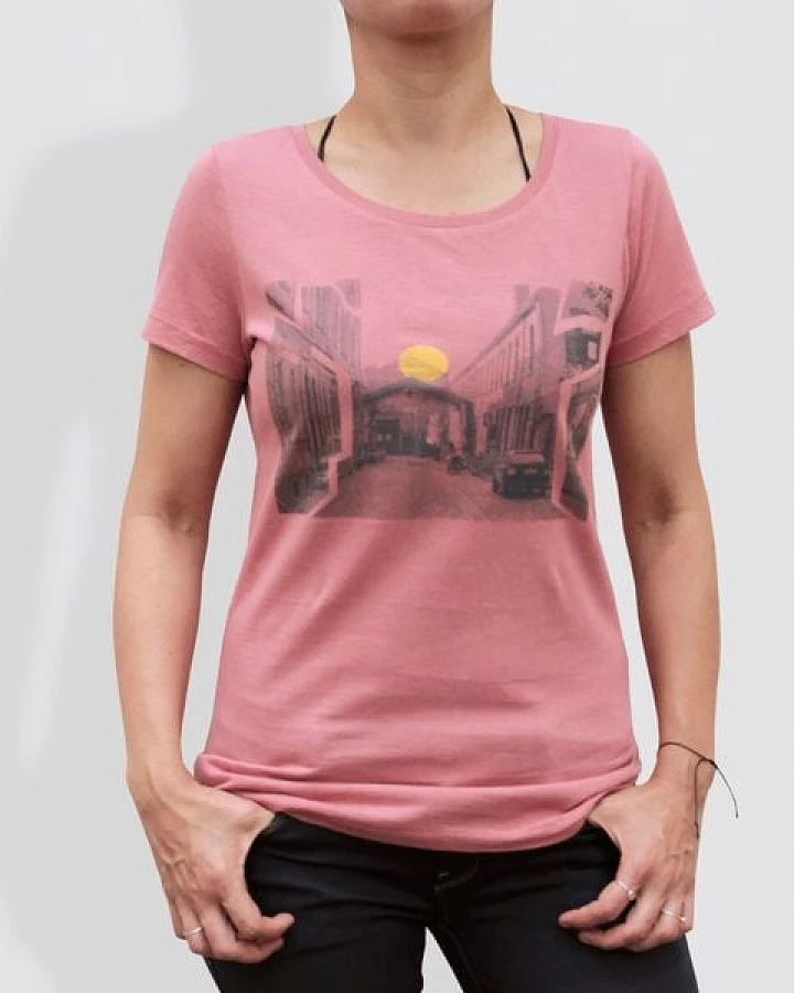 little kiwi Damen T-Shirt, "Urbanität im Wandel", Dyed Salty Rose