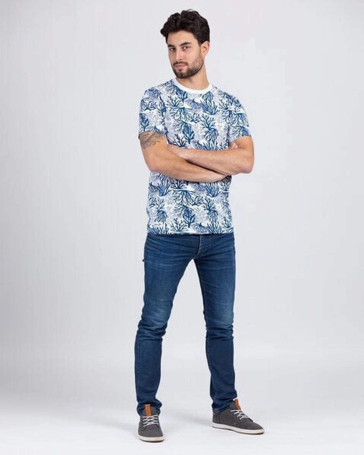 Lexi&Bö Koralle – T-Shirt für Herren mit Korallen-Allover-Print – Ansicht 3