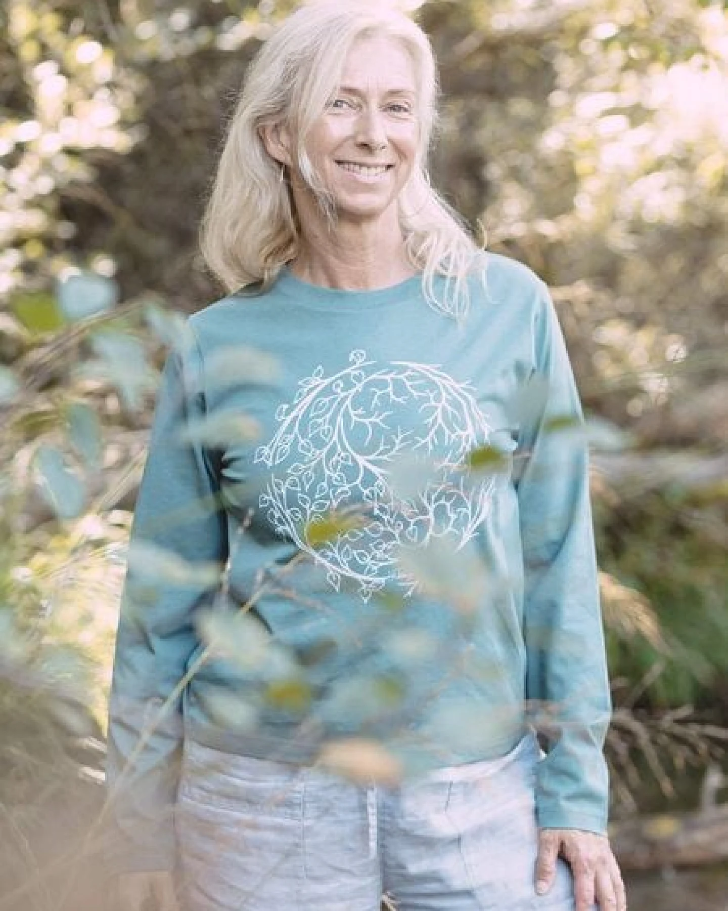 Life-Tree Longsleeve aus Biobaumwolle Fairwear für Damen "YinYang" in Green Bay Grün – Ansicht 3