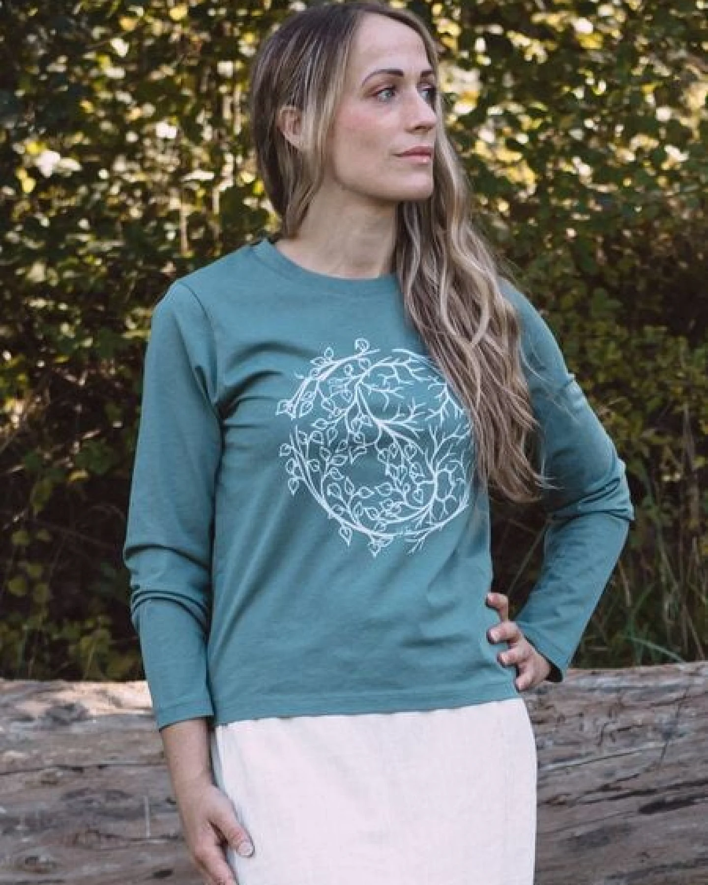 Life-Tree Longsleeve aus Biobaumwolle Fairwear für Damen "YinYang" in Green Bay Grün – Ansicht 4