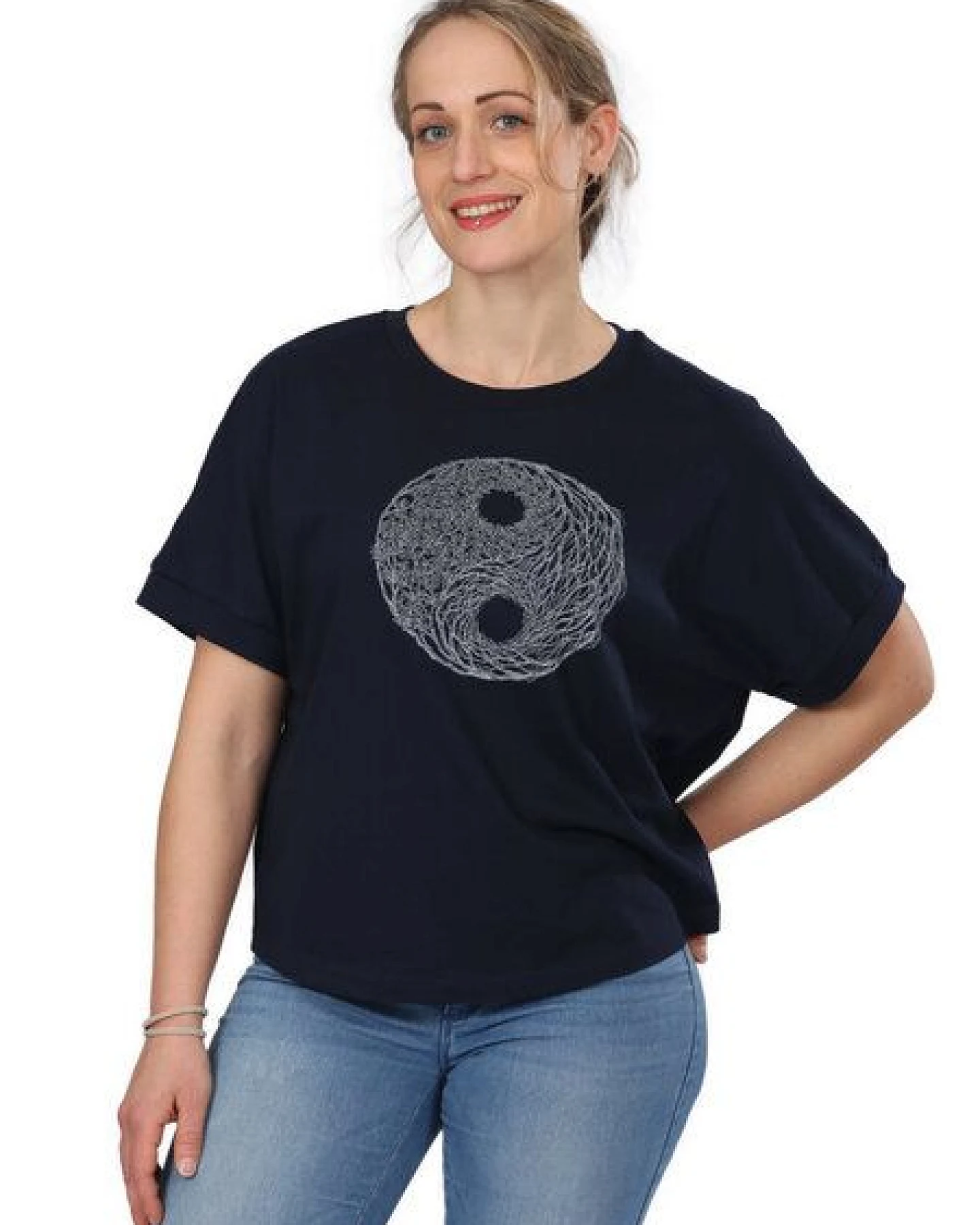 Life-Tree Organic Fairwear Oversize Fit Shirt Women "YinYang" in Navy Blue/ Serena Blue – Ansicht 3