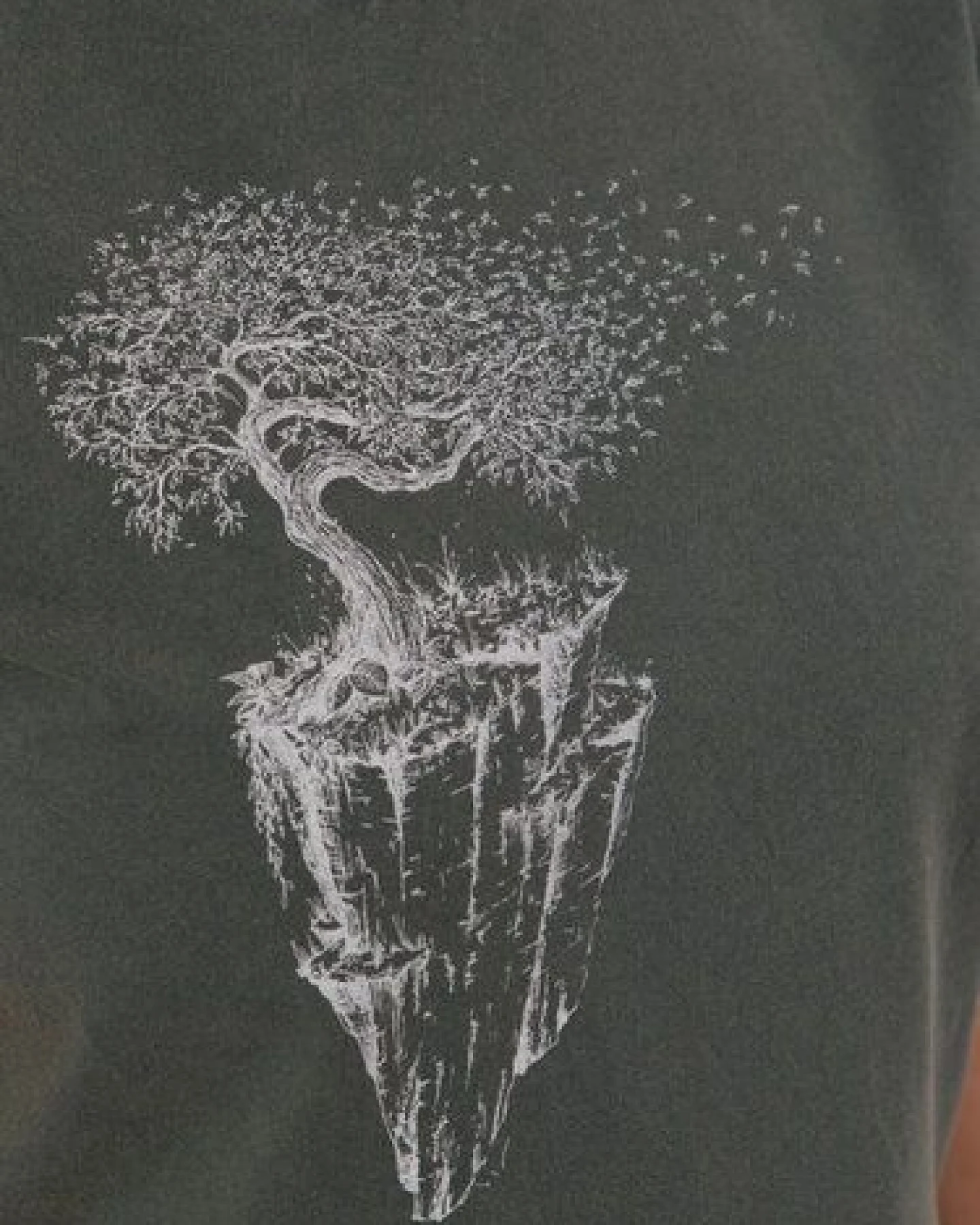 Life-Tree Shirt aus Biobaumwolle Fairwear für Damen "Maple Island" in Washed Green/Washed Blue/Washed Red – Ansicht 4
