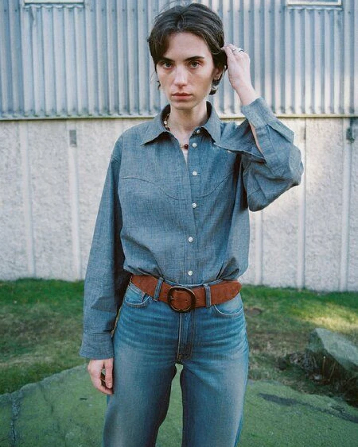 Nudie Jeans Daisy Chambray Western Shirt Blue, Bluse für Damen aus GOTS zertifizierter Bio-Baumwolle