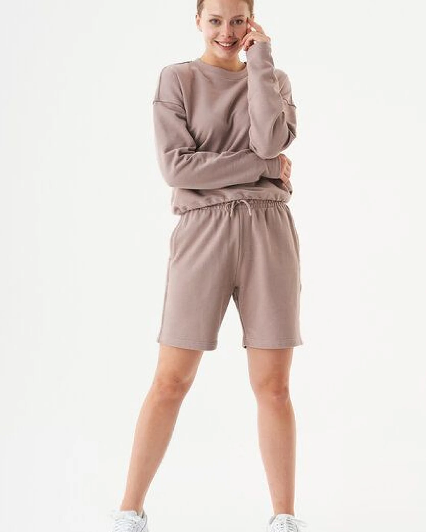 ORGANICATION Damen ESSENTIALS-SHEYMA- Shorts aus Bio-Baumwolle – Ansicht 2