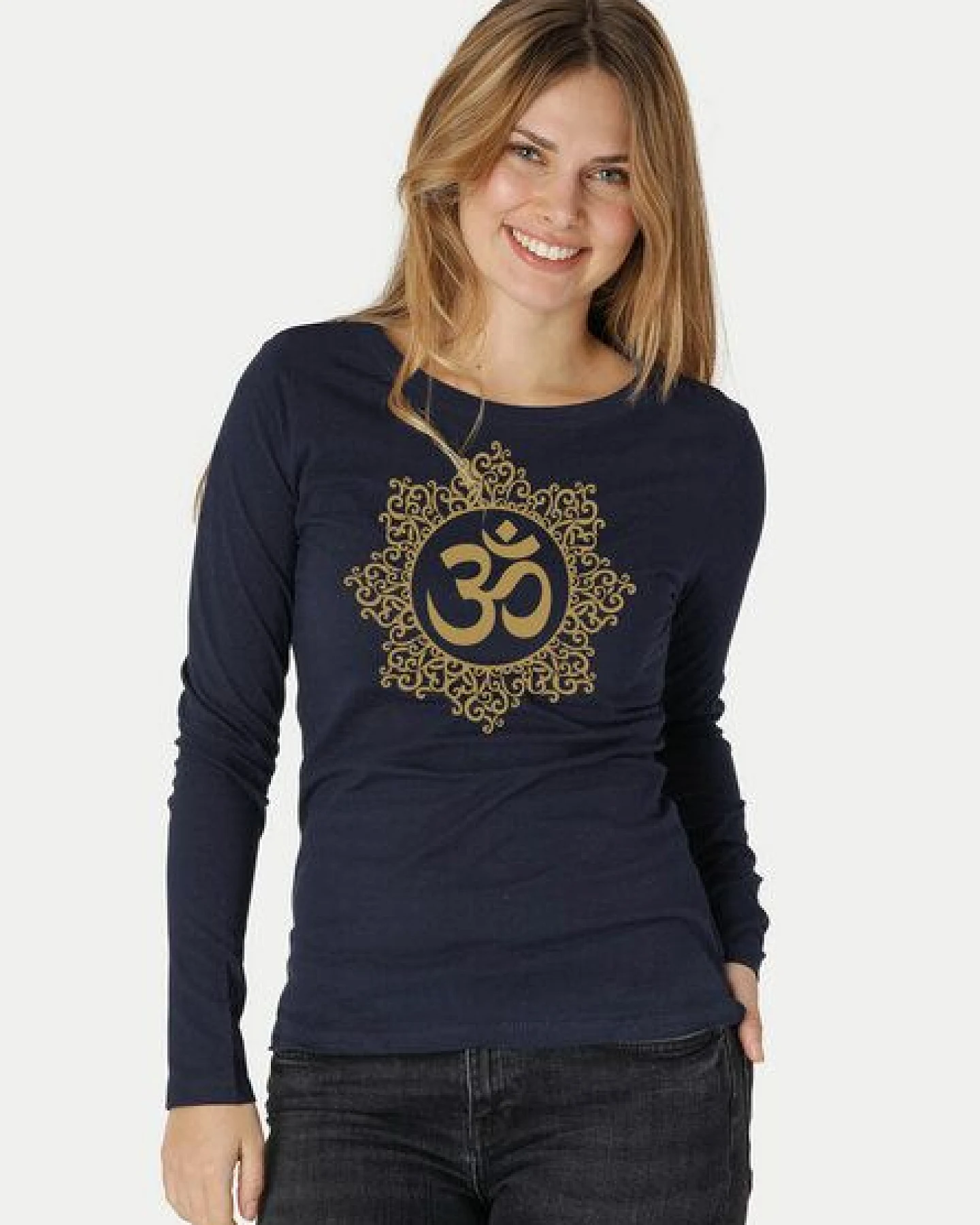Peaces.bio - handbedruckte Biomode Bio-Damen-Langarmshirt classic OHM – Ansicht 2