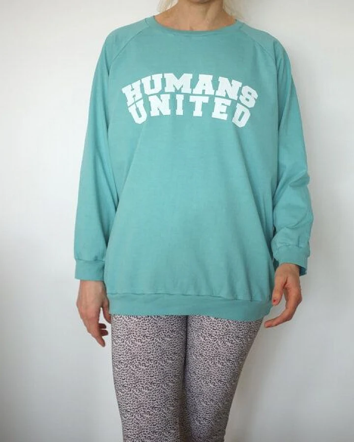 Lena Schokolade HUMANS UNITED Sweater aus Bio-Baumwolle versch. Farben