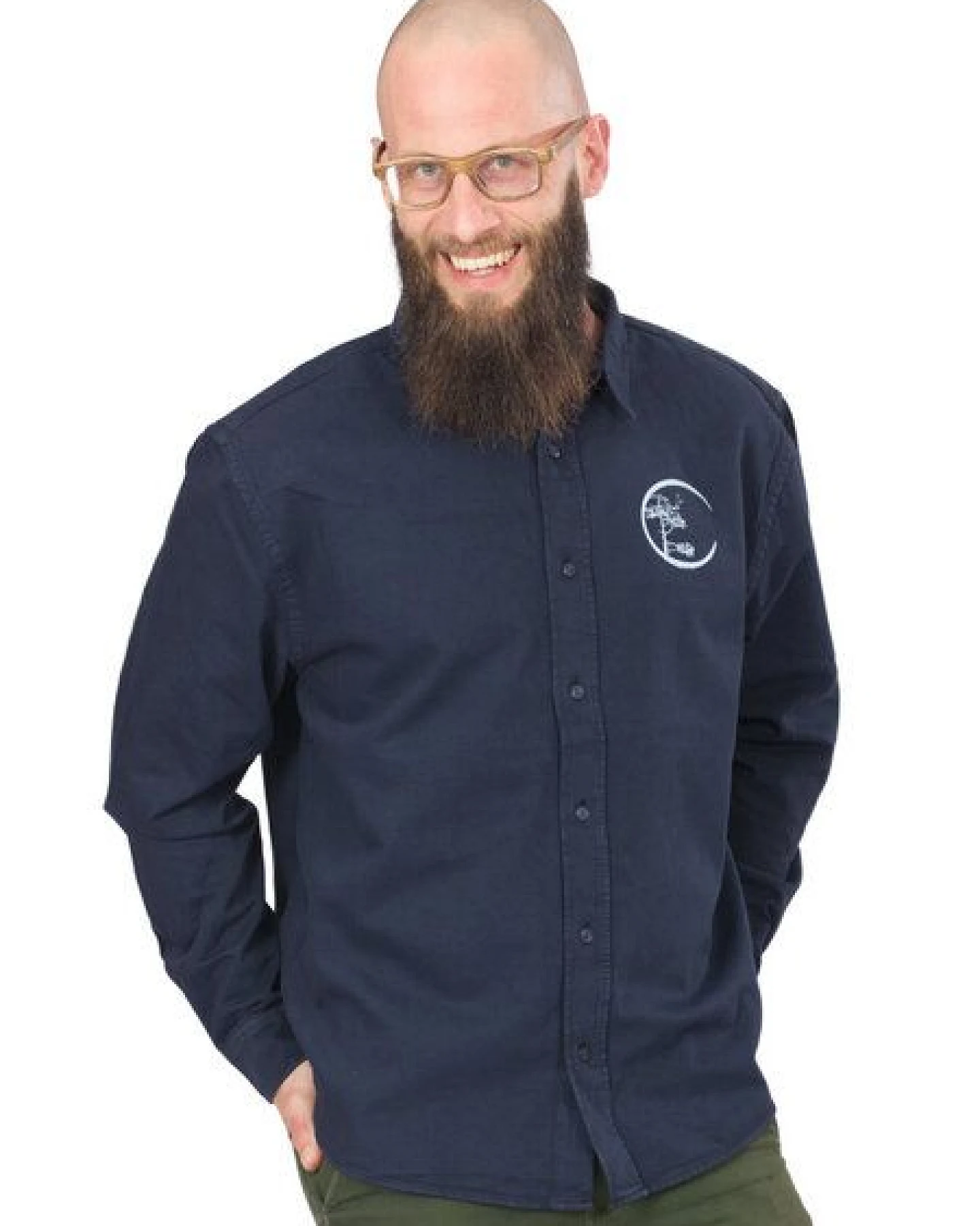 Life-Tree Hemd aus Biobaumwolle Fairwear für Herren "Circle" mit Brust-Logo in Navy Blau – Ansicht 2