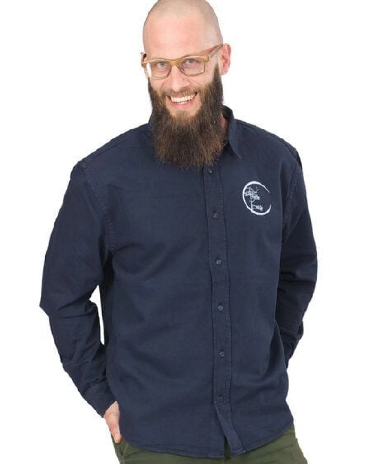 Life-Tree Hemd aus Biobaumwolle Fairwear für Herren "Circle" mit Brust-Logo in Navy Blau – Ansicht 2