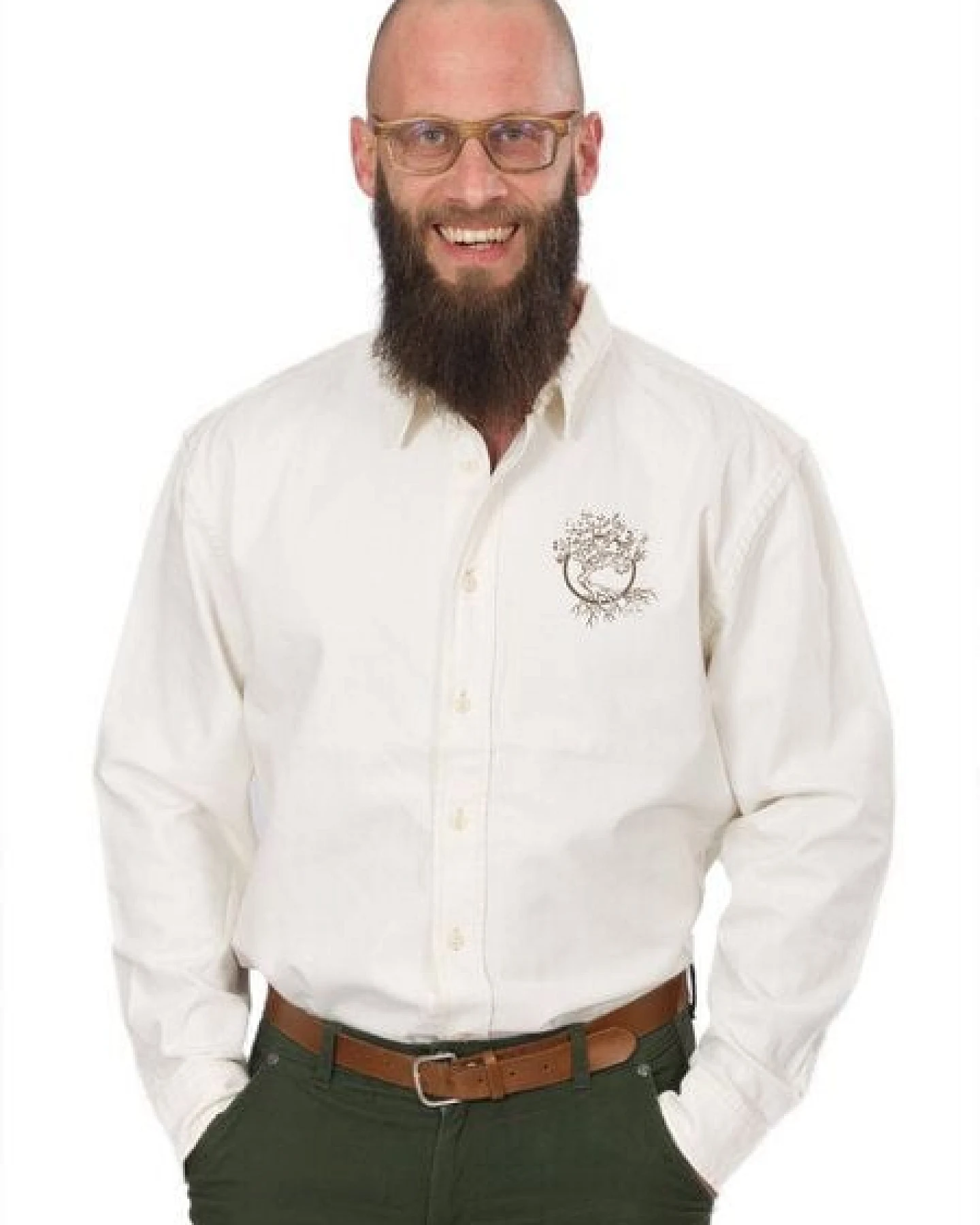 Life-Tree Hemd aus Biobaumwolle Fairwear für Herren "Olive" mit Brust-Logo in Natur Weiß – Ansicht 4