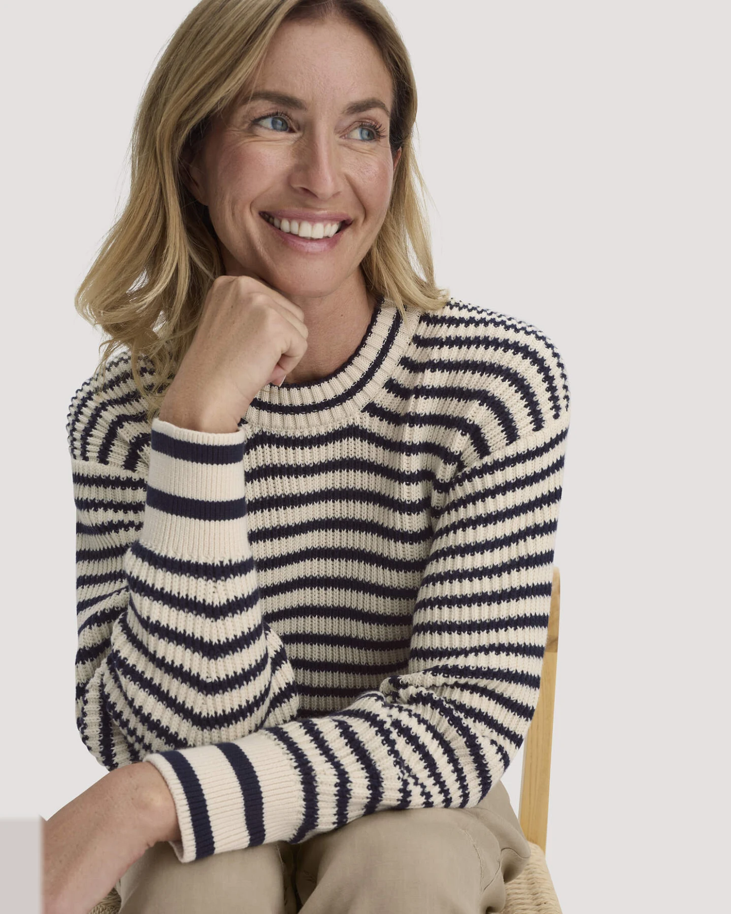hessnatur Damen Strick Pullover Relaxed aus Bio-Baumwolle - beige - Größe L – Ansicht 4