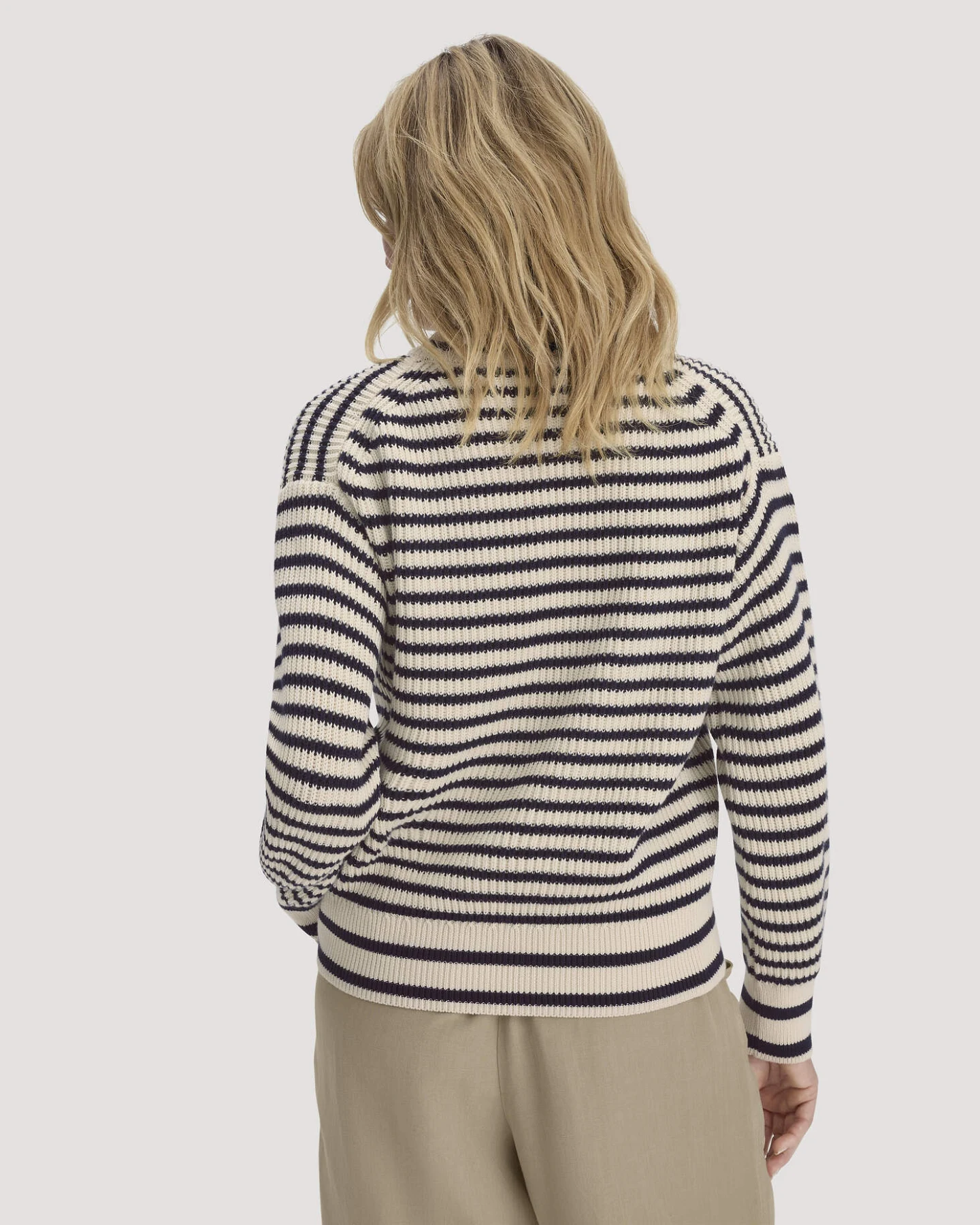 hessnatur Damen Strick Pullover Relaxed aus Bio-Baumwolle - beige - Größe XXL – Ansicht 3