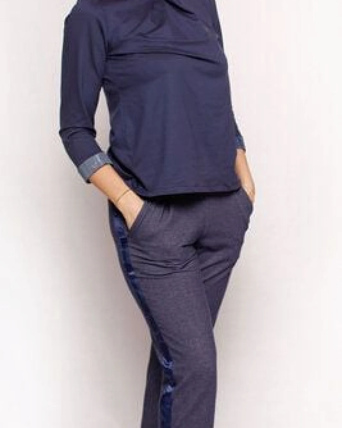 Peaces.bio - handbedruckte Biomode Elegante Bluse Woodland – Ansicht 4
