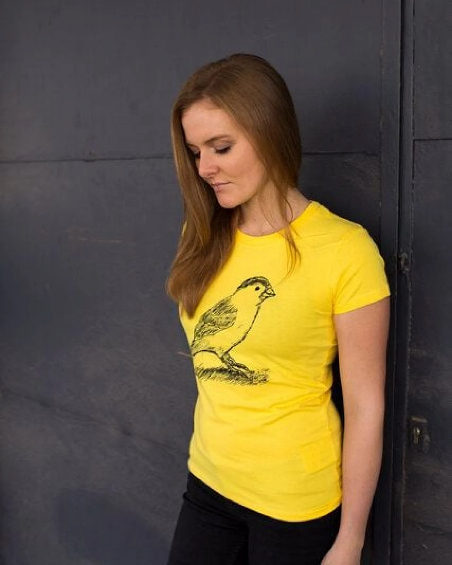 ilovemixtapes Frauen T-Shirt mit Spatz – Ansicht 2