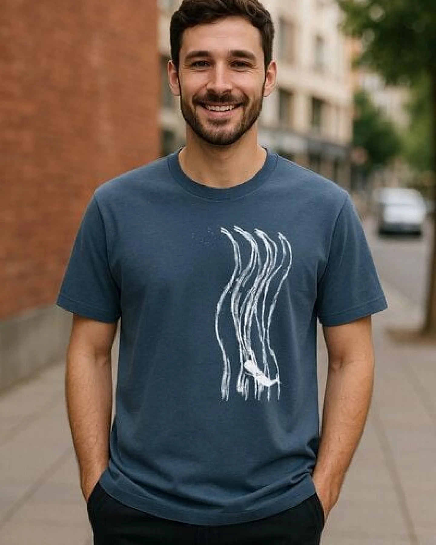 ilovemixtapes Wellenwall T-Shirt Unisex – Dark Heather Blue – Bio Baumwolle – Relaxed Fit – Handdruck in Weiß – Fair & Vegan – Ansicht 2