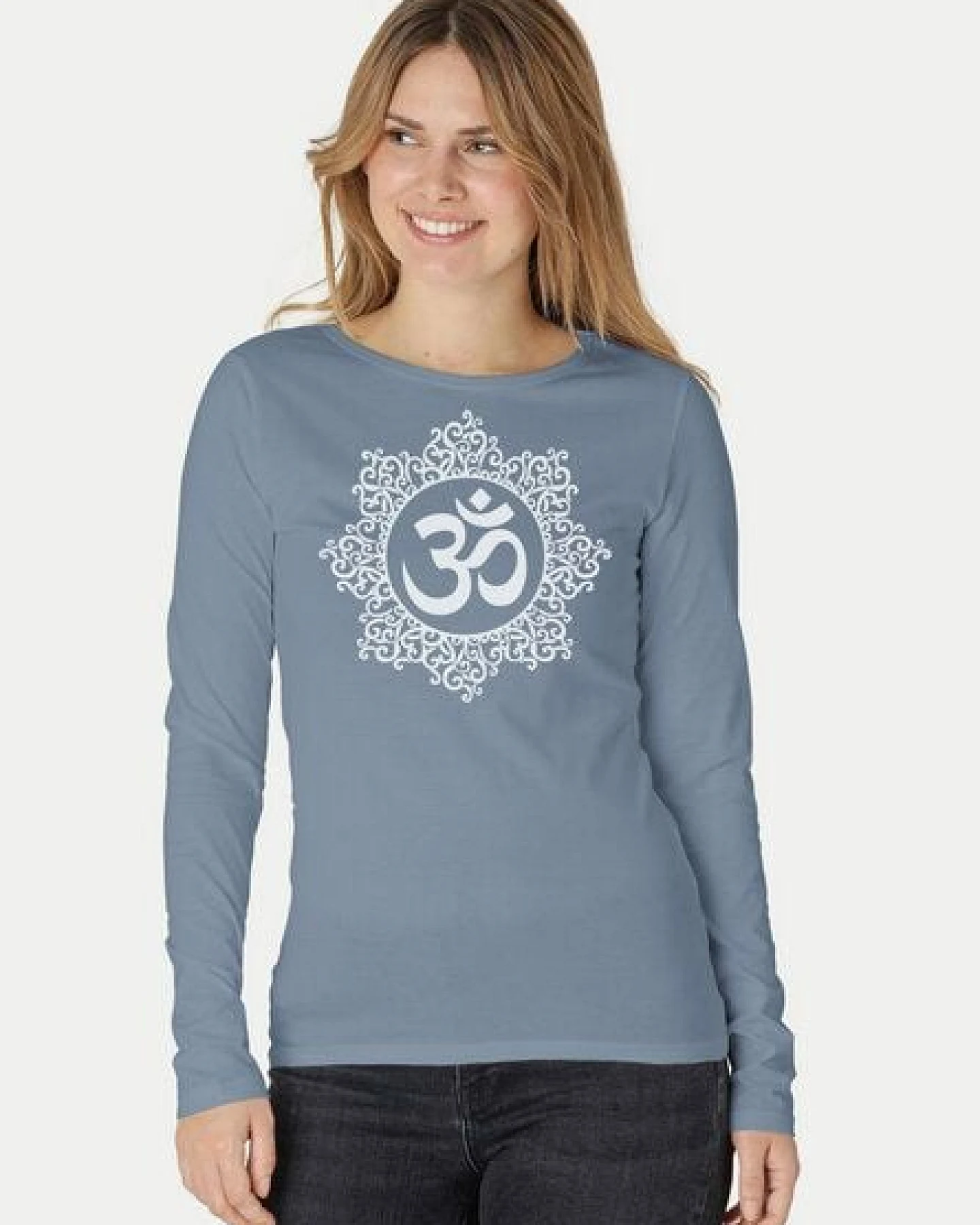 Peaces.bio - handbedruckte Biomode Bio-Damen-Langarmshirt classic OHM – Ansicht 3