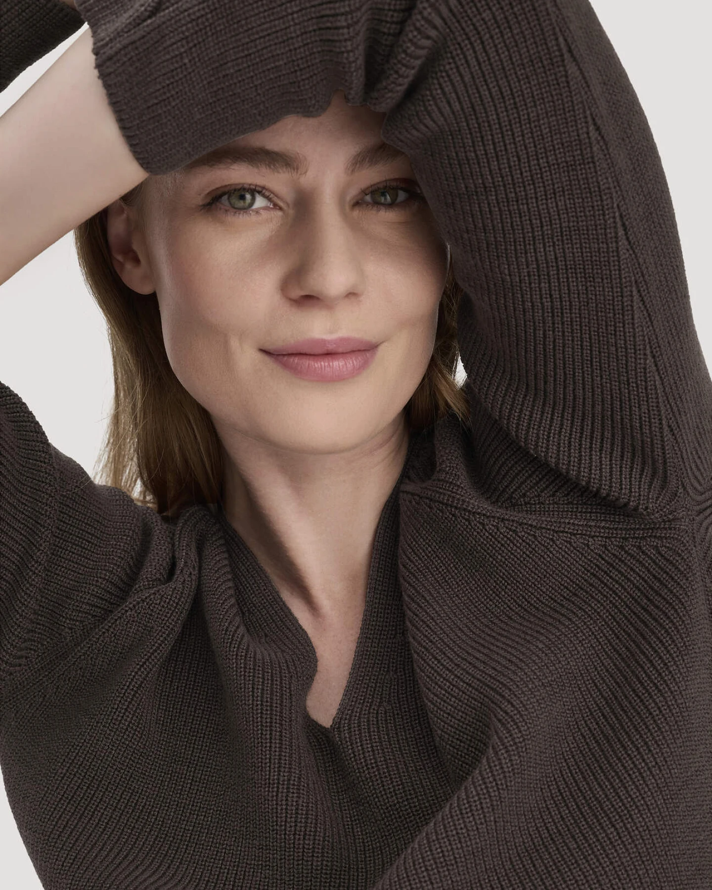 hessnatur Damen Strick Pullover Regular aus Bio-Baumwolle - braun - Größe S – Ansicht 4