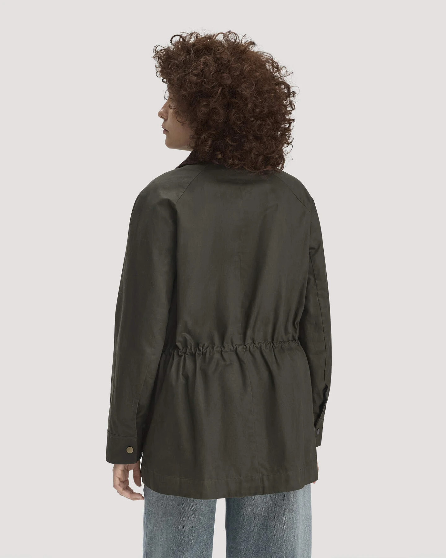 hessnatur Damen Wachsjacke Regular aus Bio-Baumwolle - grün - Größe 44 – Ansicht 3