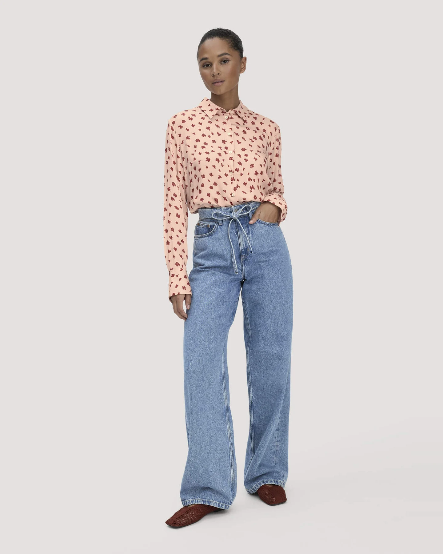 hessnatur Damen Print Bluse Relaxed aus LENZING™ ECOVERO™ Viskose - orange - Größe 38 – Ansicht 2