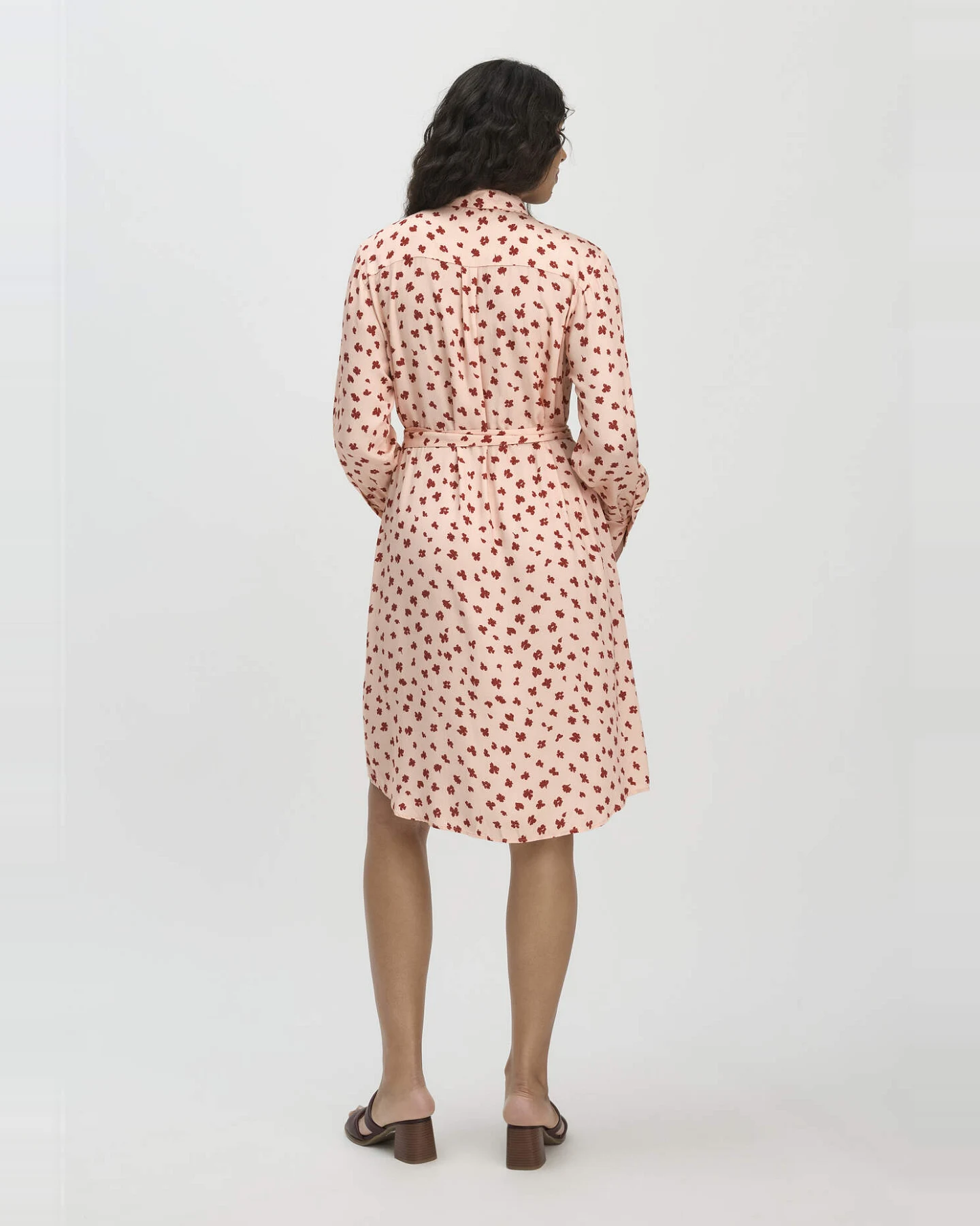 hessnatur Damen Gewebe Hemdblusenkleid Knielang aus LENZING™ ECOVERO™ Viskose - orange - Größe 36 – Ansicht 2