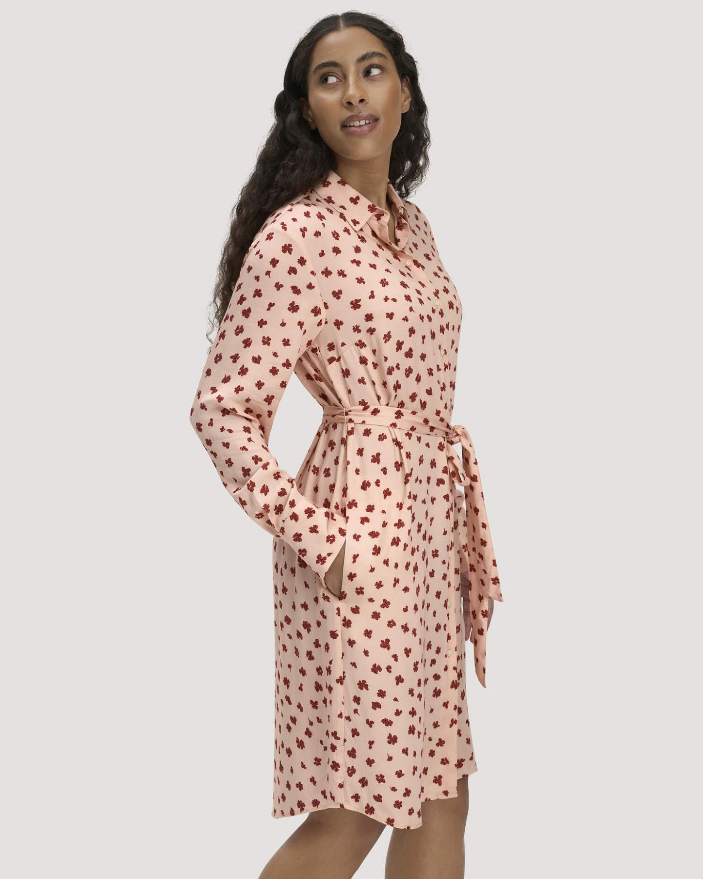 hessnatur Damen Gewebe Hemdblusenkleid Knielang aus LENZING™ ECOVERO™ Viskose - orange - Größe 38 – Ansicht 4