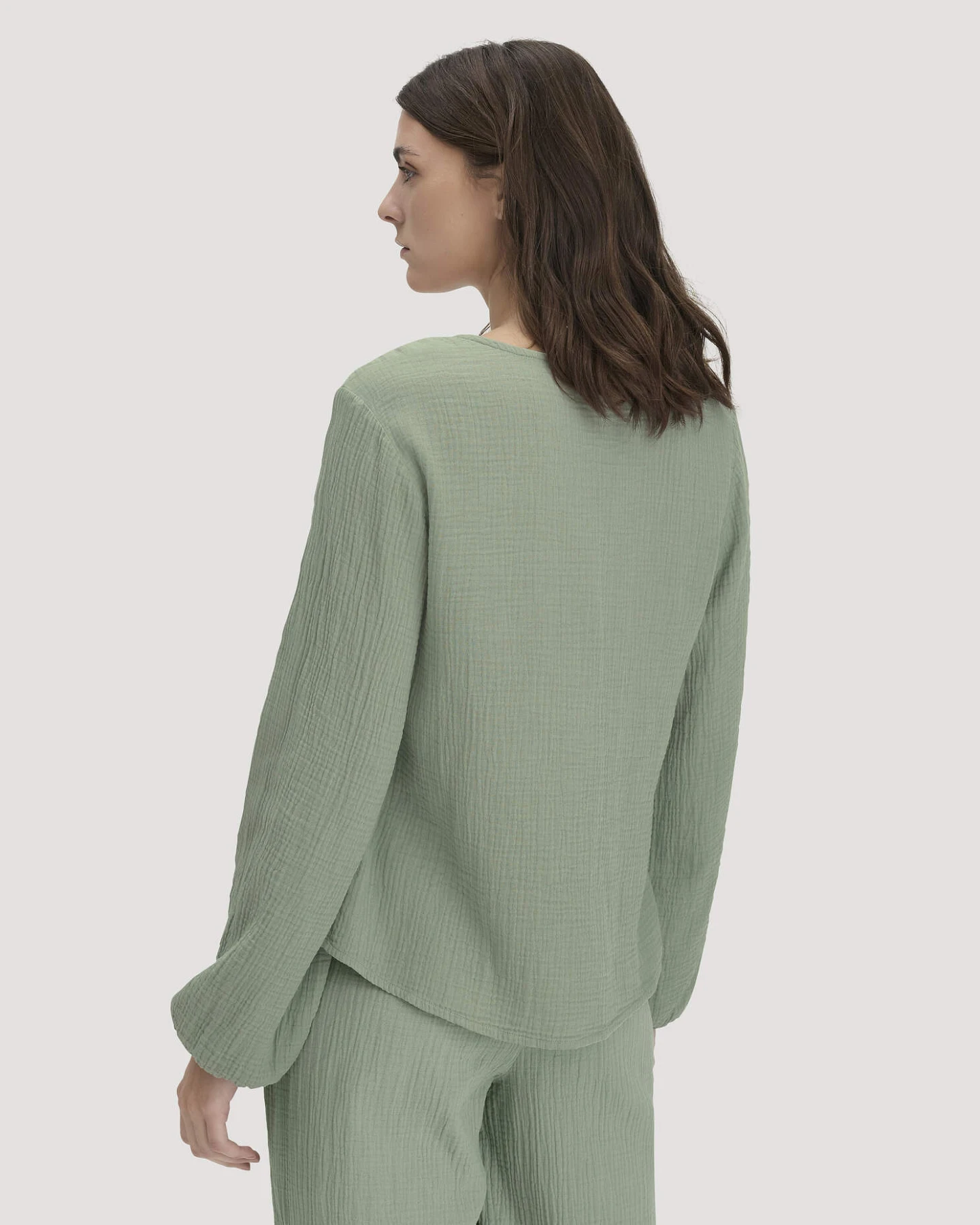 hessnatur Damen Musselin Bluse Relaxed aus Bio-Baumwolle - grün - Größe 36 – Ansicht 3