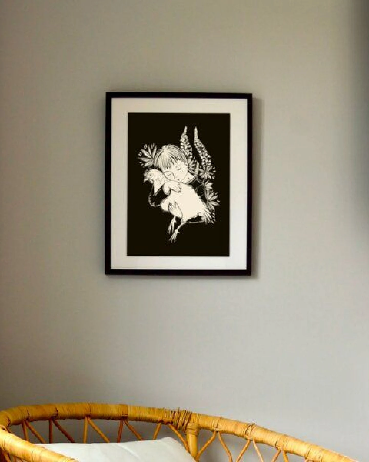 roots of compassion Kunstdruck Poster chicken hug - handillustriert – Ansicht 2