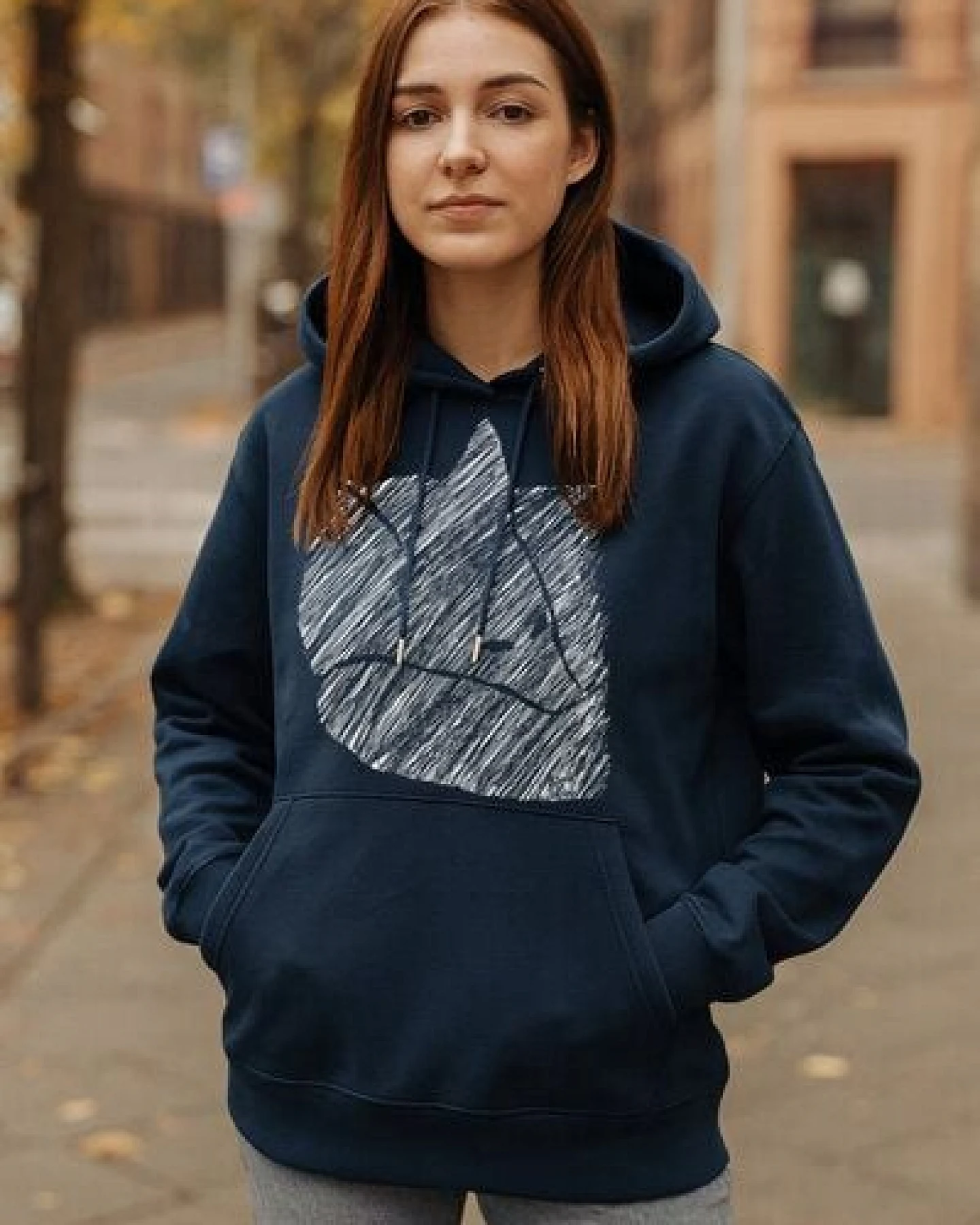 ilovemixtapes Fuchs 2.0 Bio Hoodie Navy – Nachhaltiger Unisex Hoodie aus 100 % Bio-Baumwolle – Ansicht 3