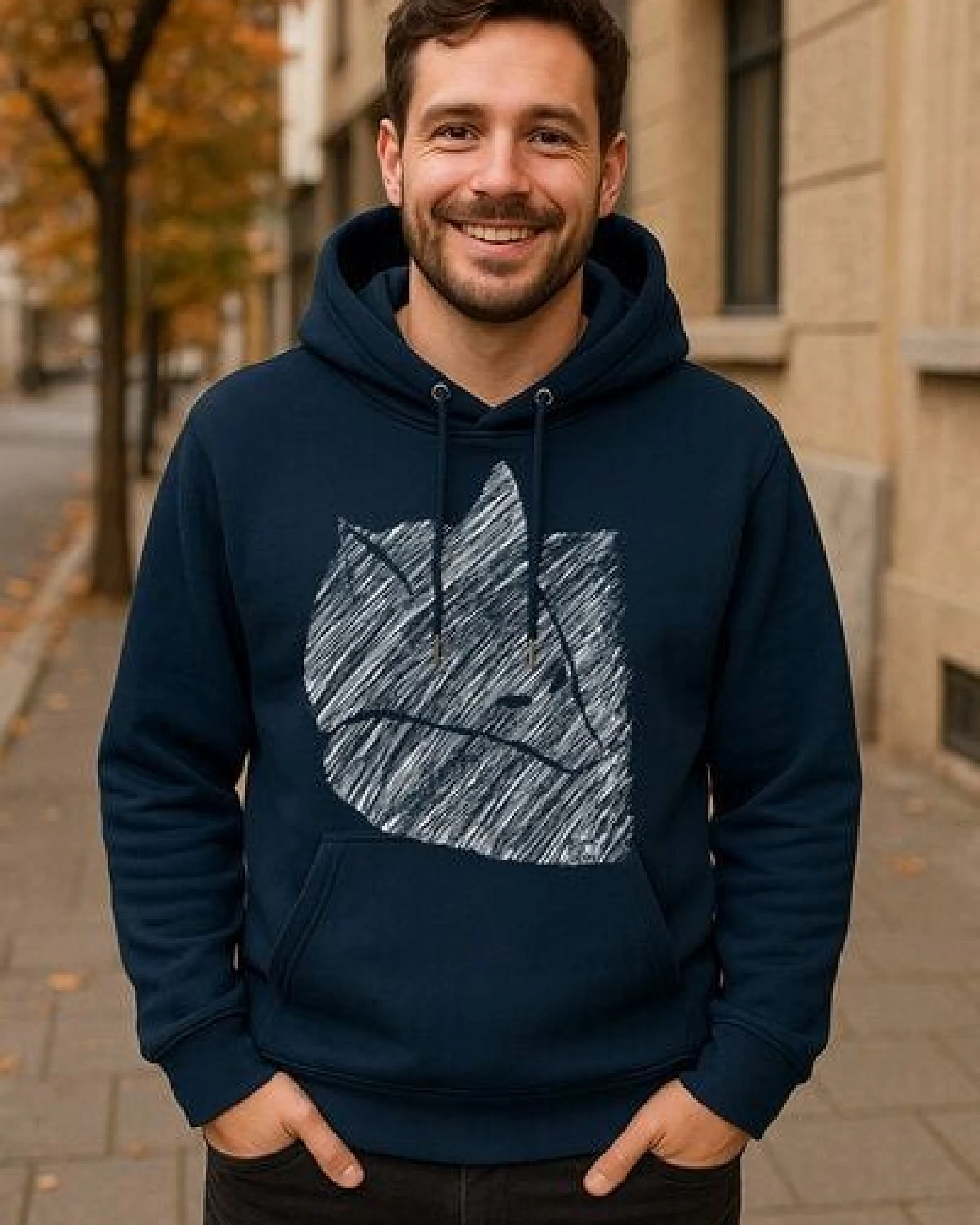 ilovemixtapes Fuchs 2.0 Bio Hoodie Navy – Nachhaltiger Unisex Hoodie aus 100 % Bio-Baumwolle – Ansicht 4
