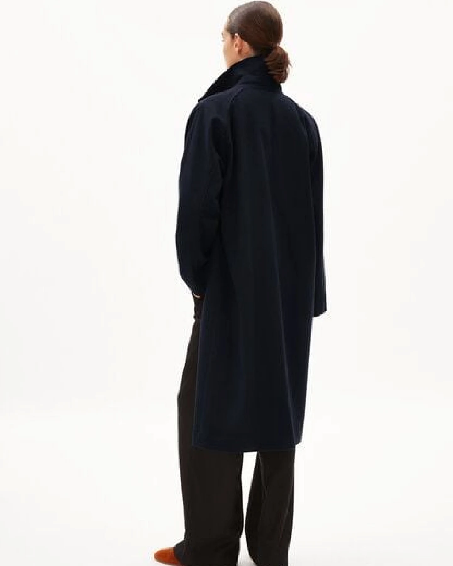 ARMEDANGELS VAANOISE WOOL Damen Mantel aus recycelter Wolle – Ansicht 2