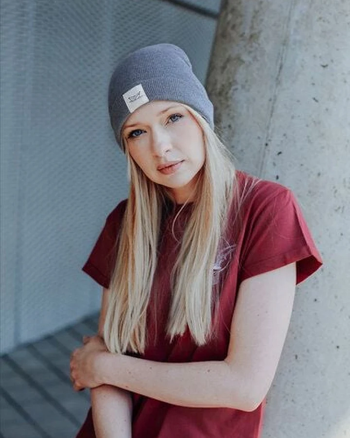 Grau