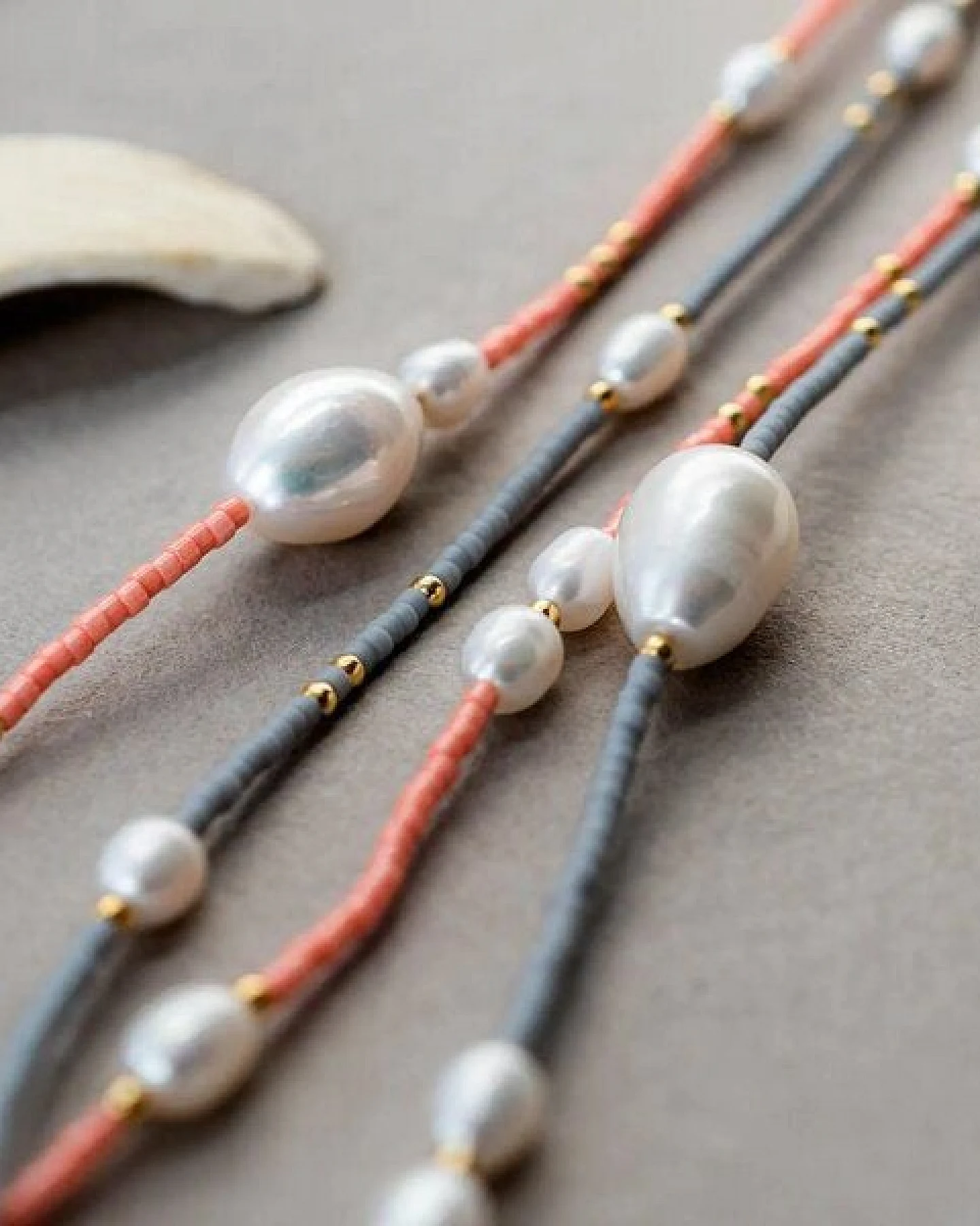 fejn jewelry Kette 'miyuki & big pearl' mit Glasperlen & Süßwasserperlen – Ansicht 3