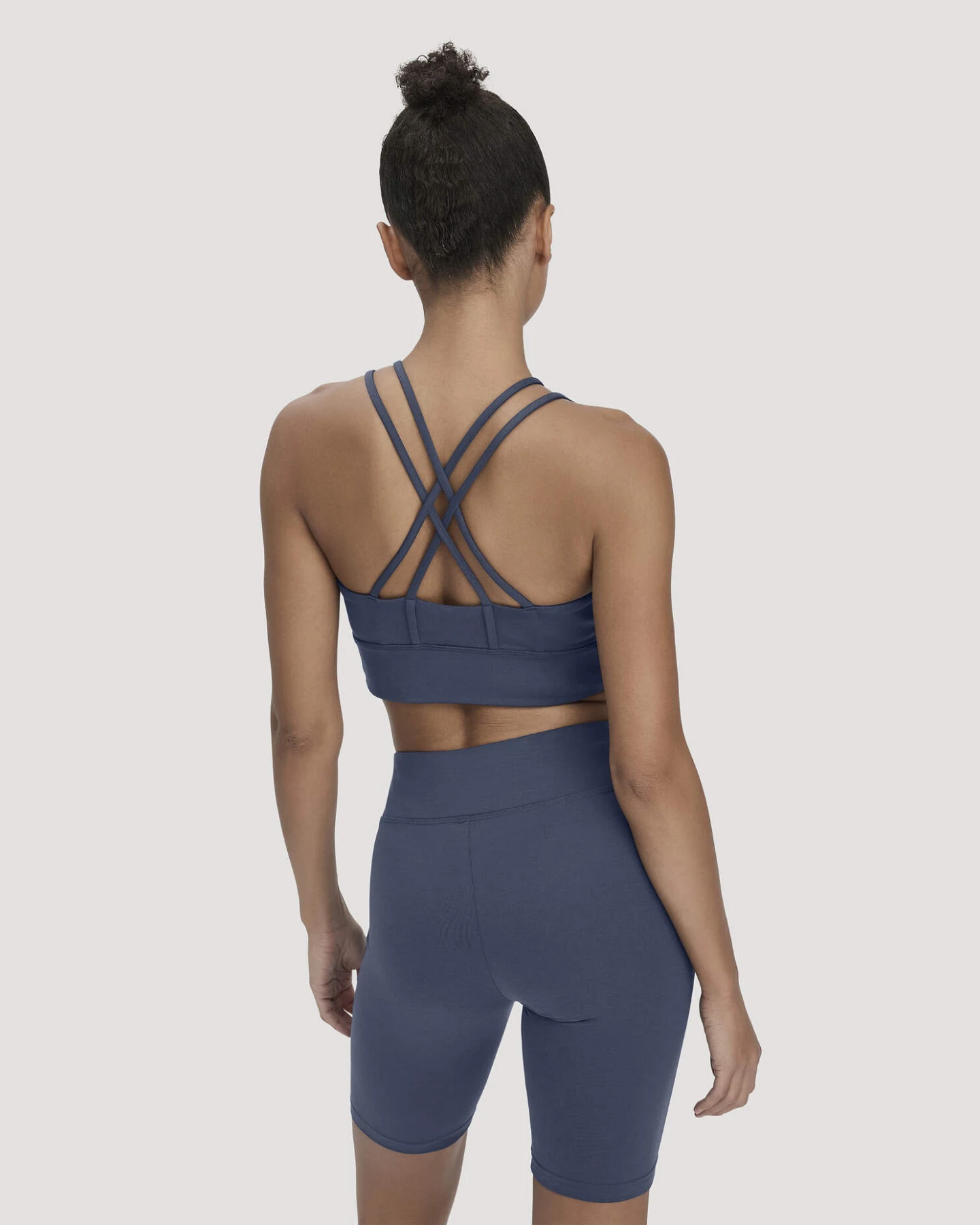 hessnatur Loungewear Bustier ACTIVE COMFORT aus Bio-Baumwolle - blau - Größe 42 – Ansicht 3