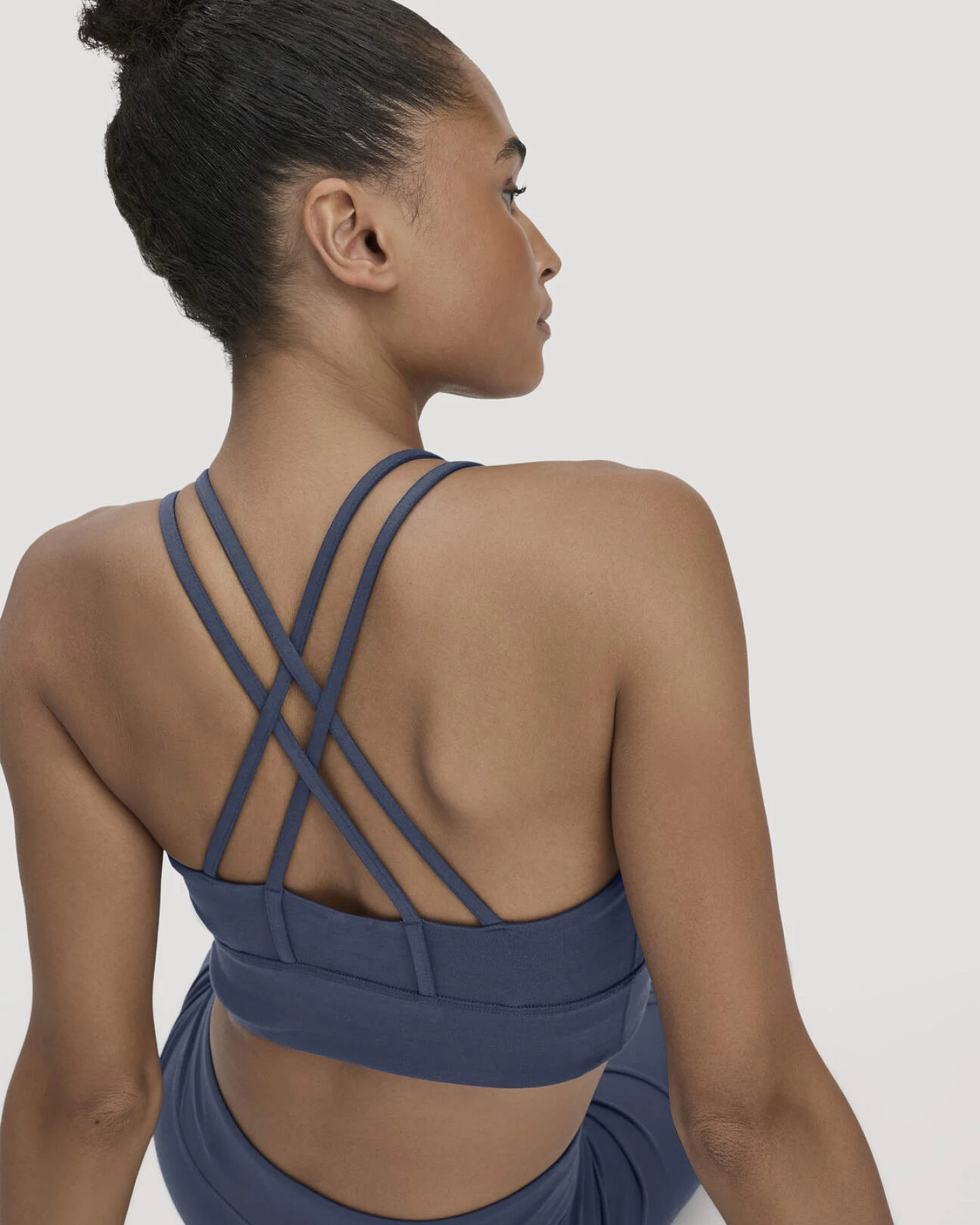hessnatur Loungewear Bustier ACTIVE COMFORT aus Bio-Baumwolle - blau - Größe 48 – Ansicht 4