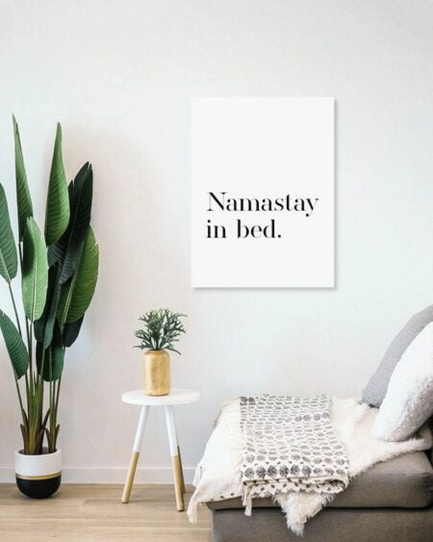 Photocircle Poster / Leinwandbild - Namastay in Bed – Ansicht 4