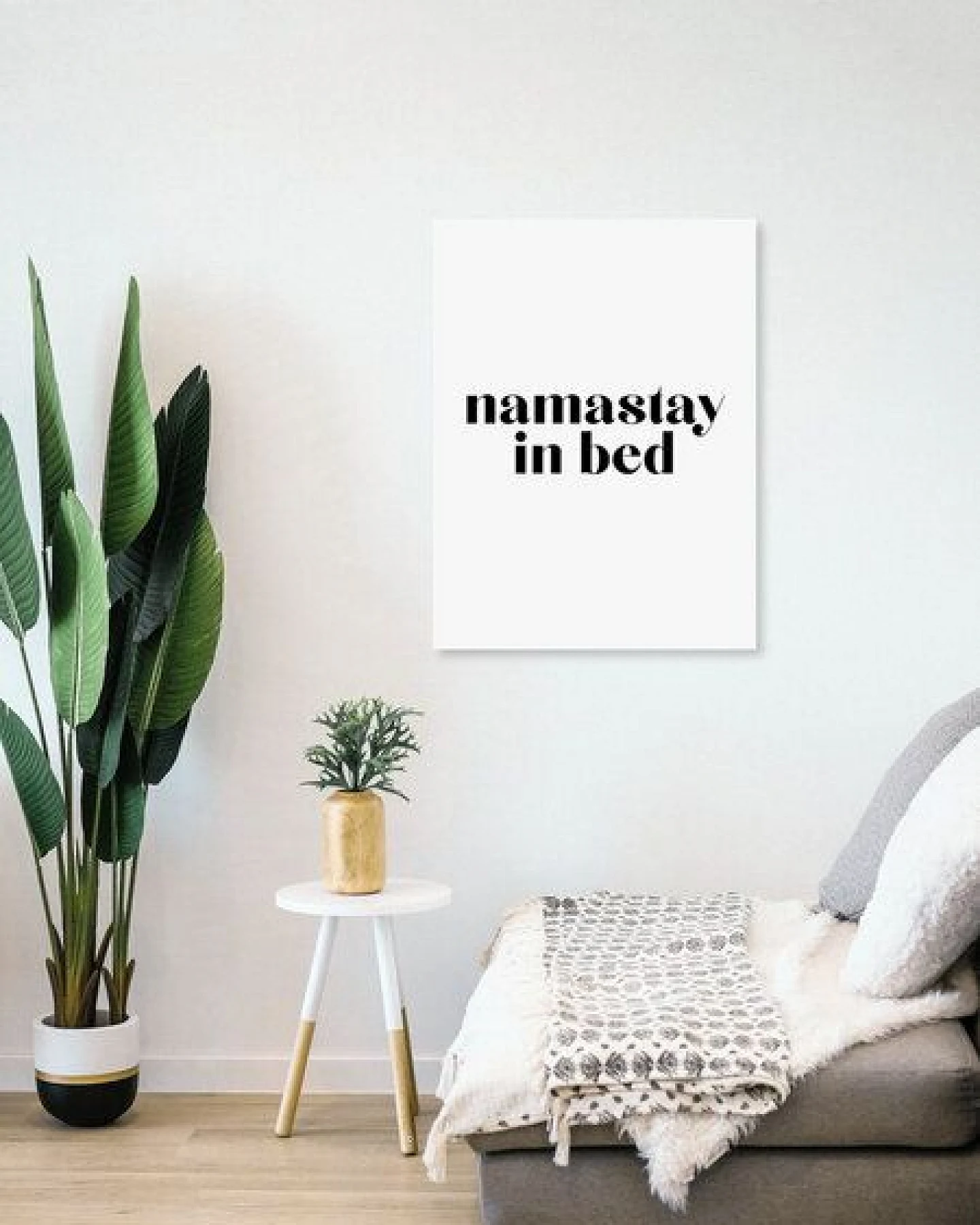 Photocircle Poster / Leinwandbild - Namastay in Bed – Ansicht 4