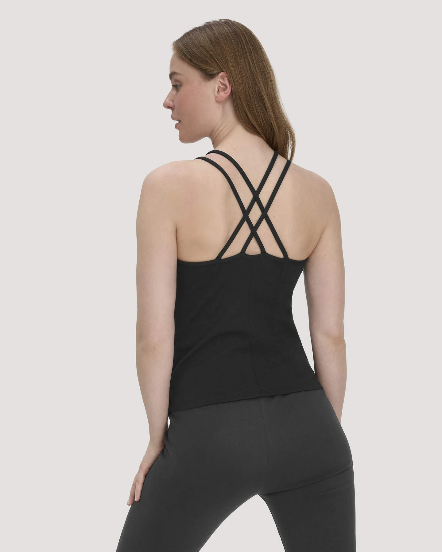 hessnatur Loungewear Top Fitted ACTIVE COMFORT aus Bio-Baumwolle - schwarz - Größe 38 – Ansicht 3