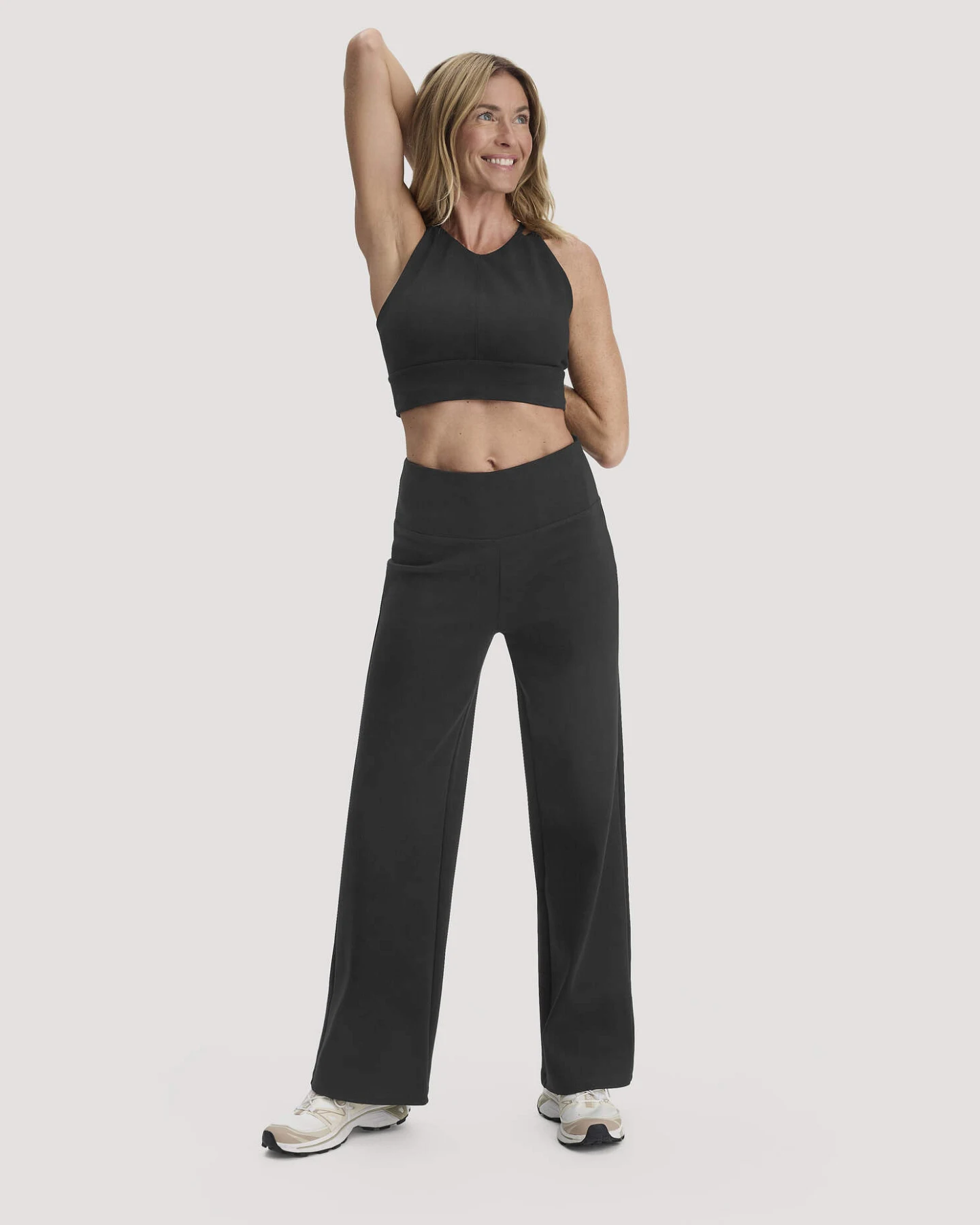 hessnatur Loungewear Hose Wide Leg ACTIVE COMFORT aus Bio-Baumwolle - schwarz - Größe XXL – Ansicht 2