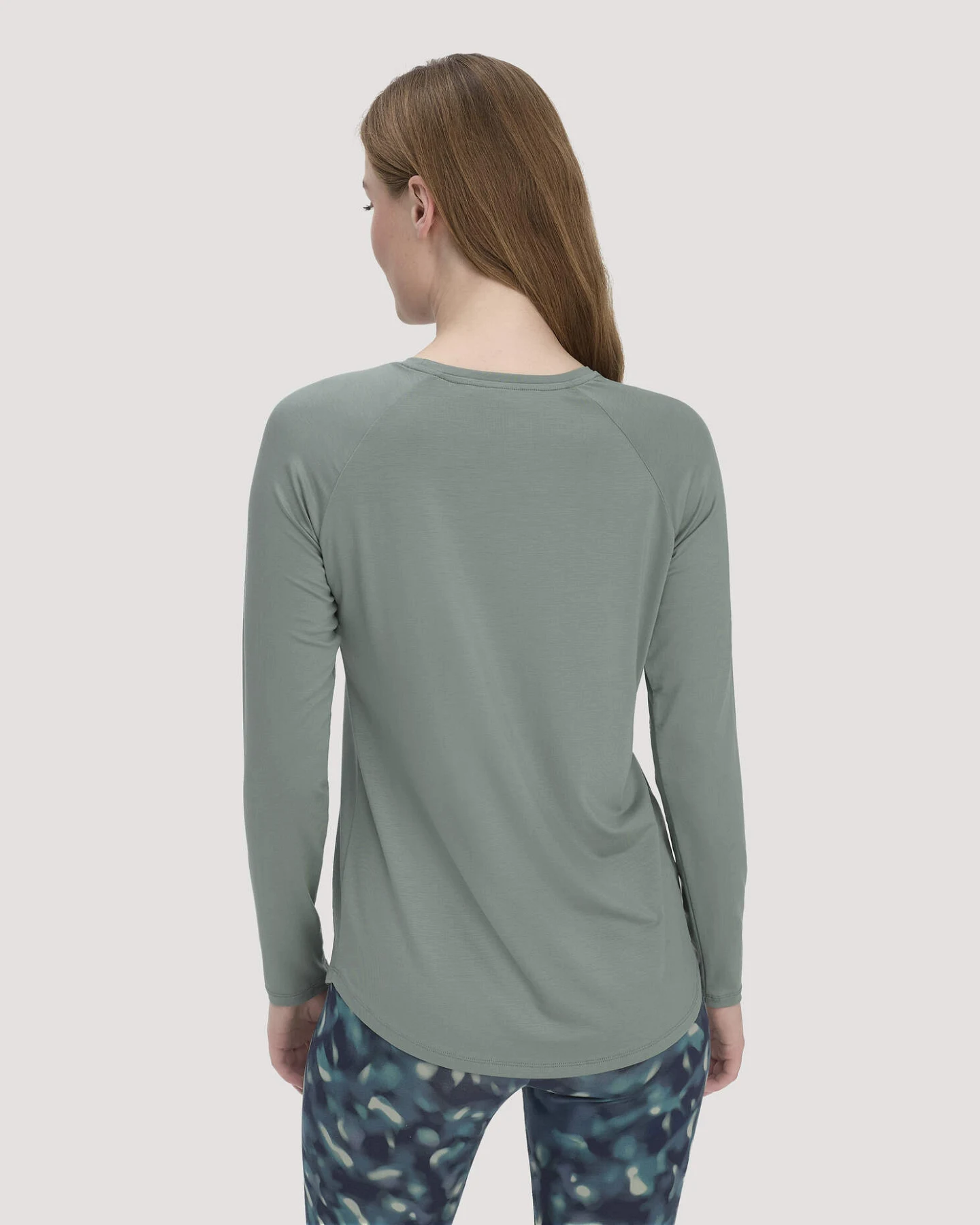 hessnatur Loungewear Longsleeve Regular ACTIVE COMFORT aus TENCEL™ Lyocell - grün - Größe 38 – Ansicht 3