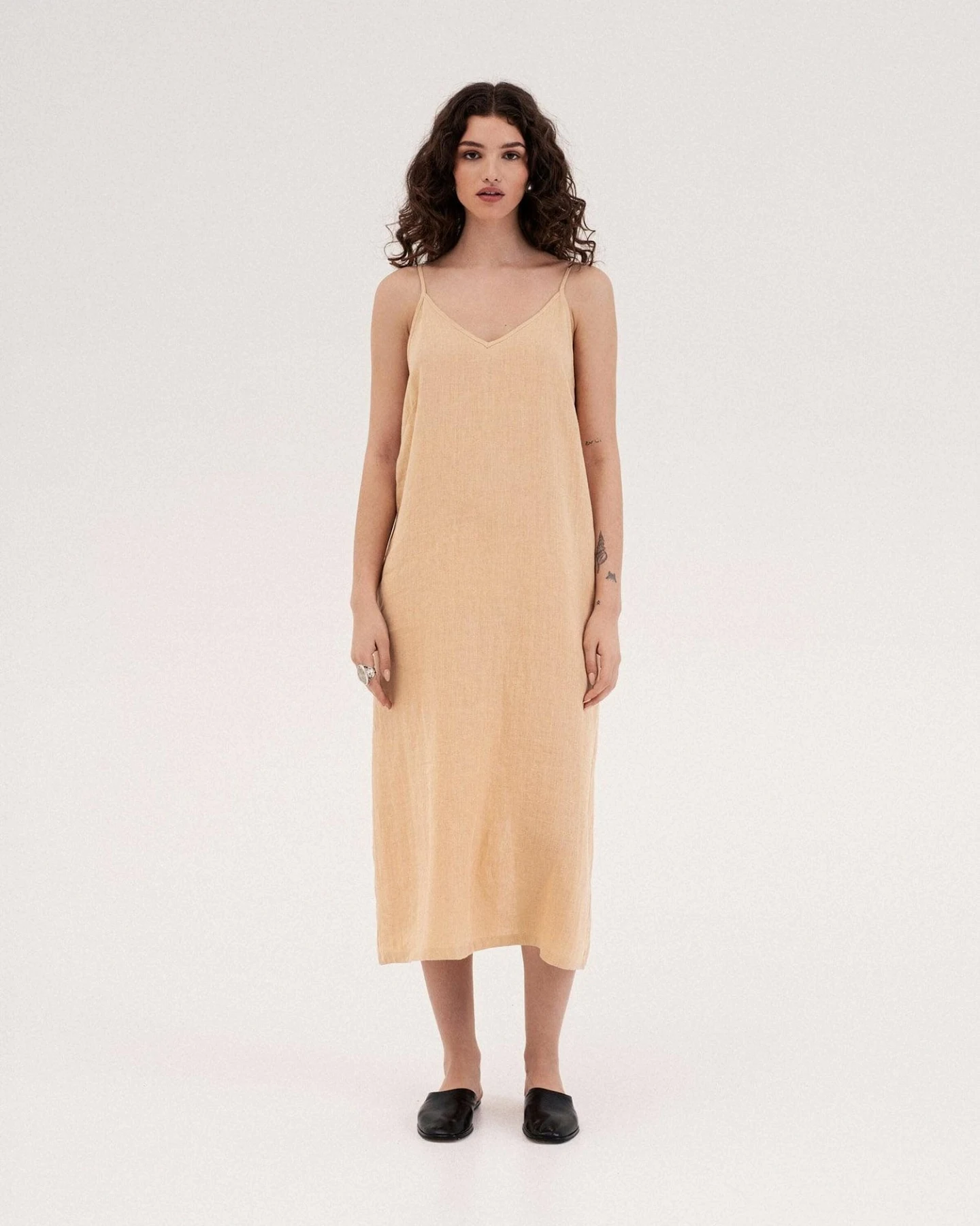 AmourLinen Kleid Jakarta – Ansicht 4