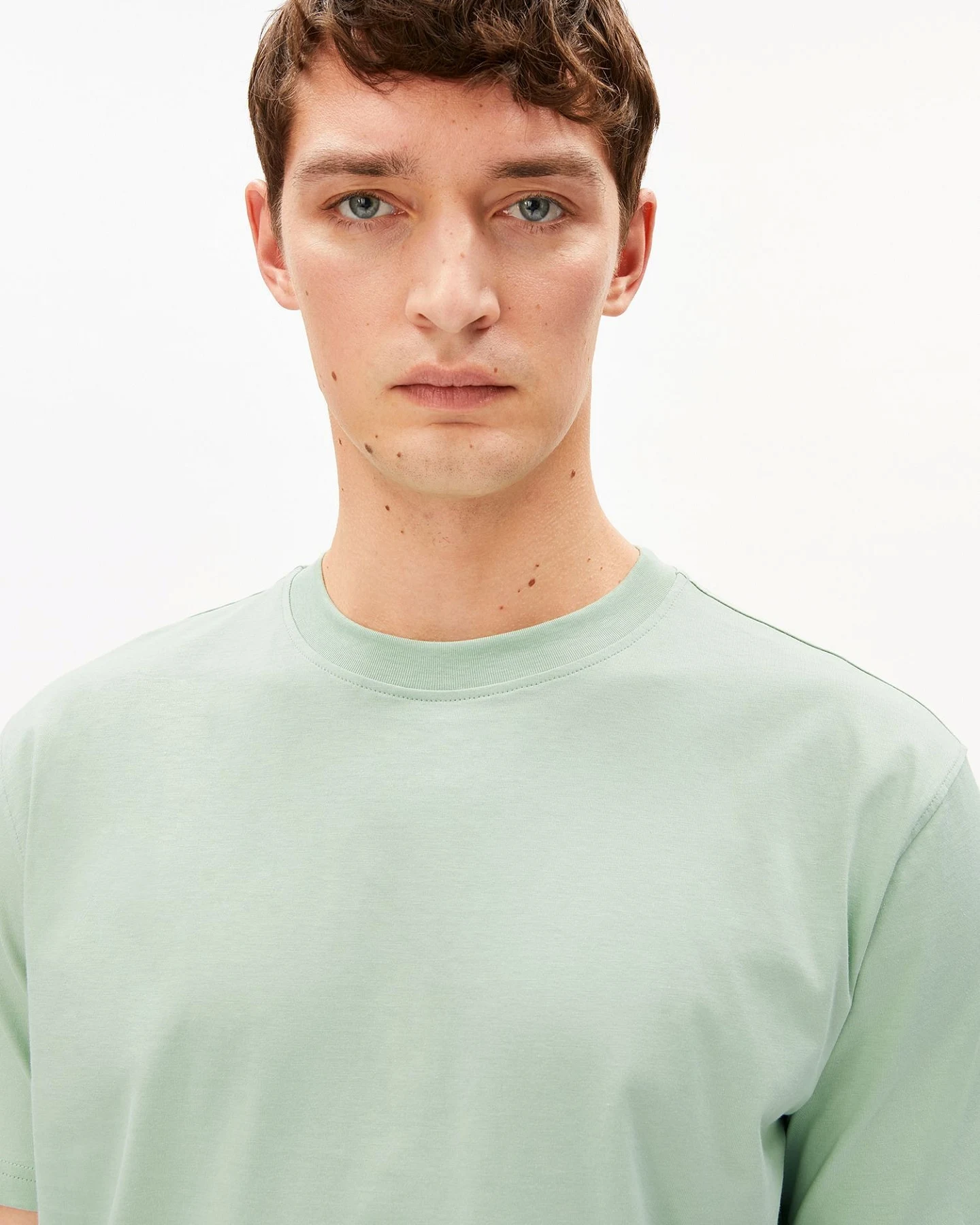 ARMEDANGELS T-Shirt MAARKOS MID WEIGHT – Ansicht 4