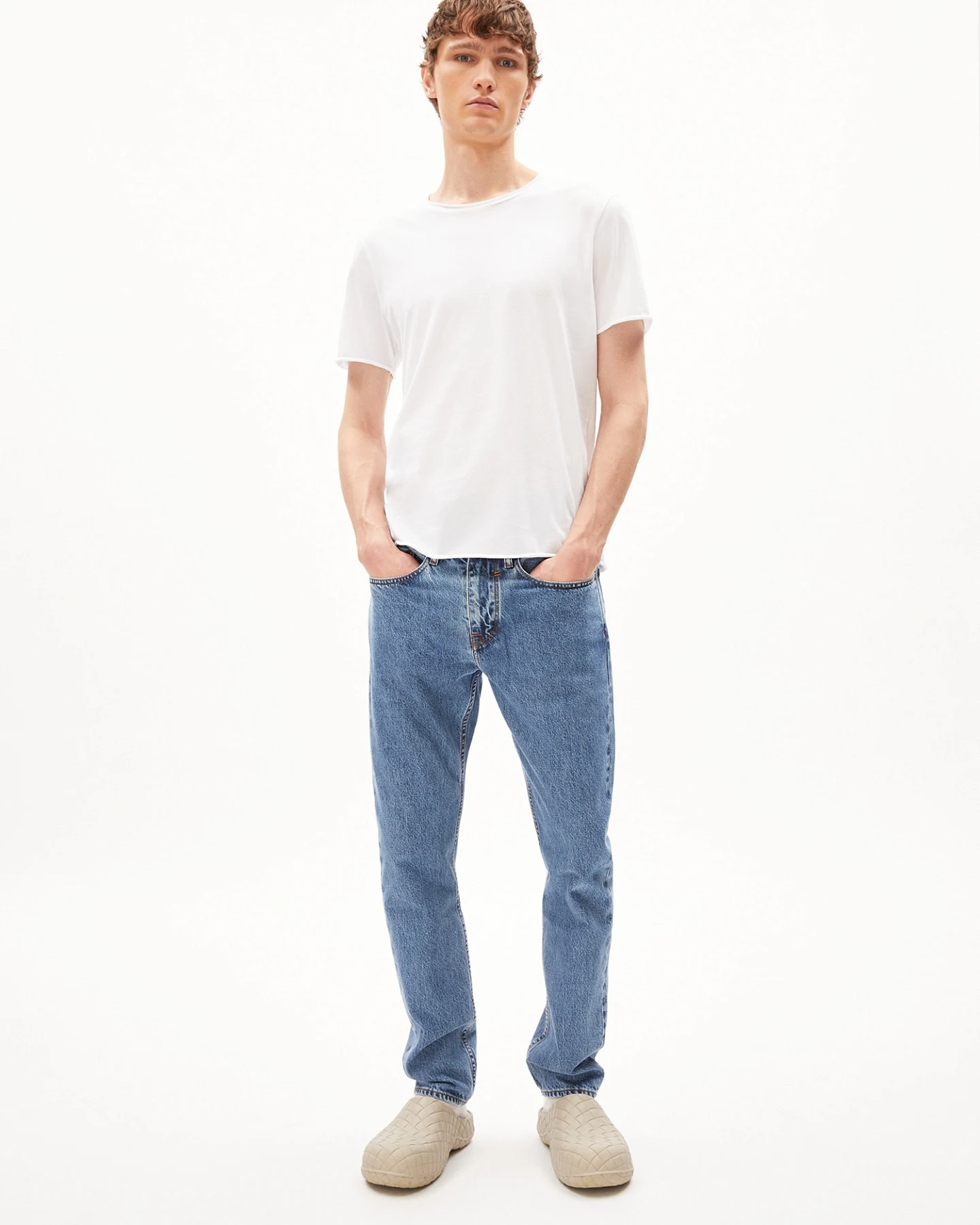 ARMEDANGELS T-Shirt JAAMES BRUSHED – Ansicht 4