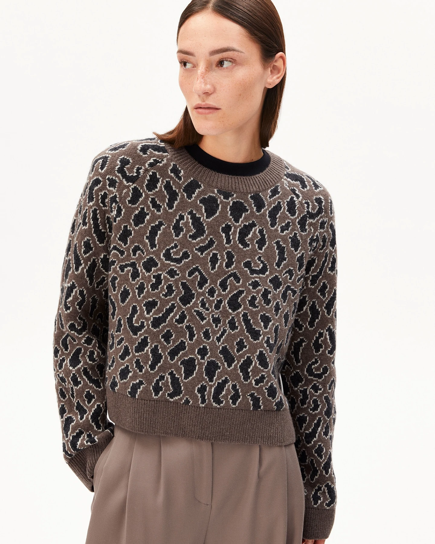 ARMEDANGELS Strickpullover DILIRIAA LEOPAA – Ansicht 2