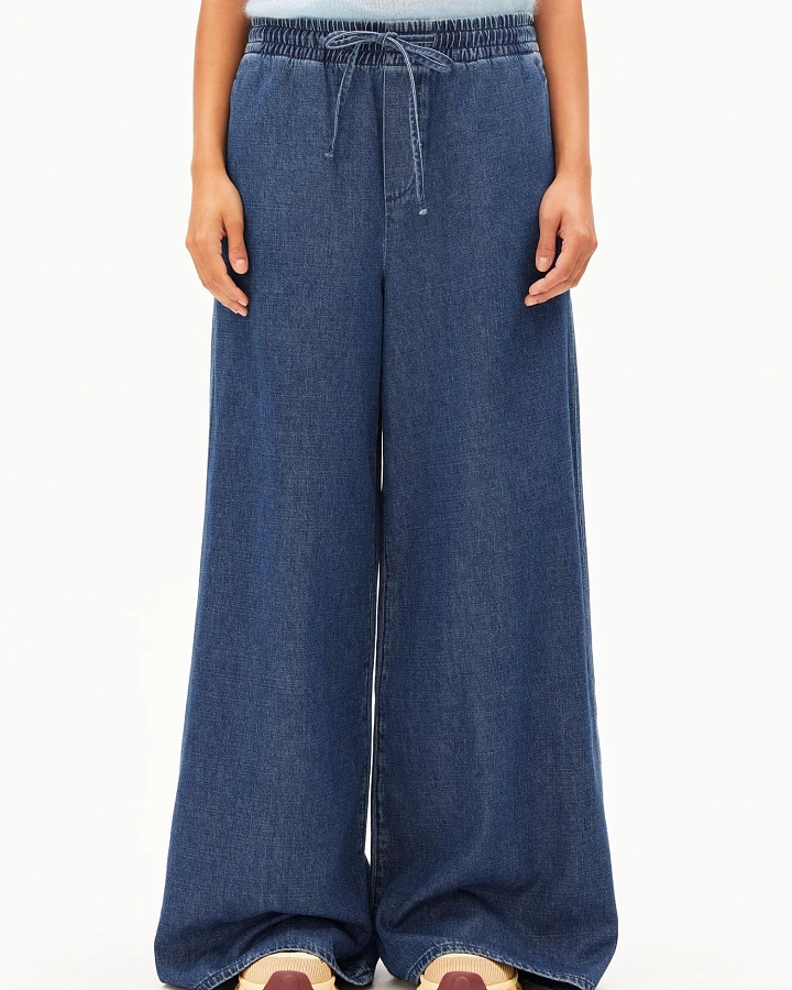 Produktseite: ARMEDANGELS Jeans Kelaani